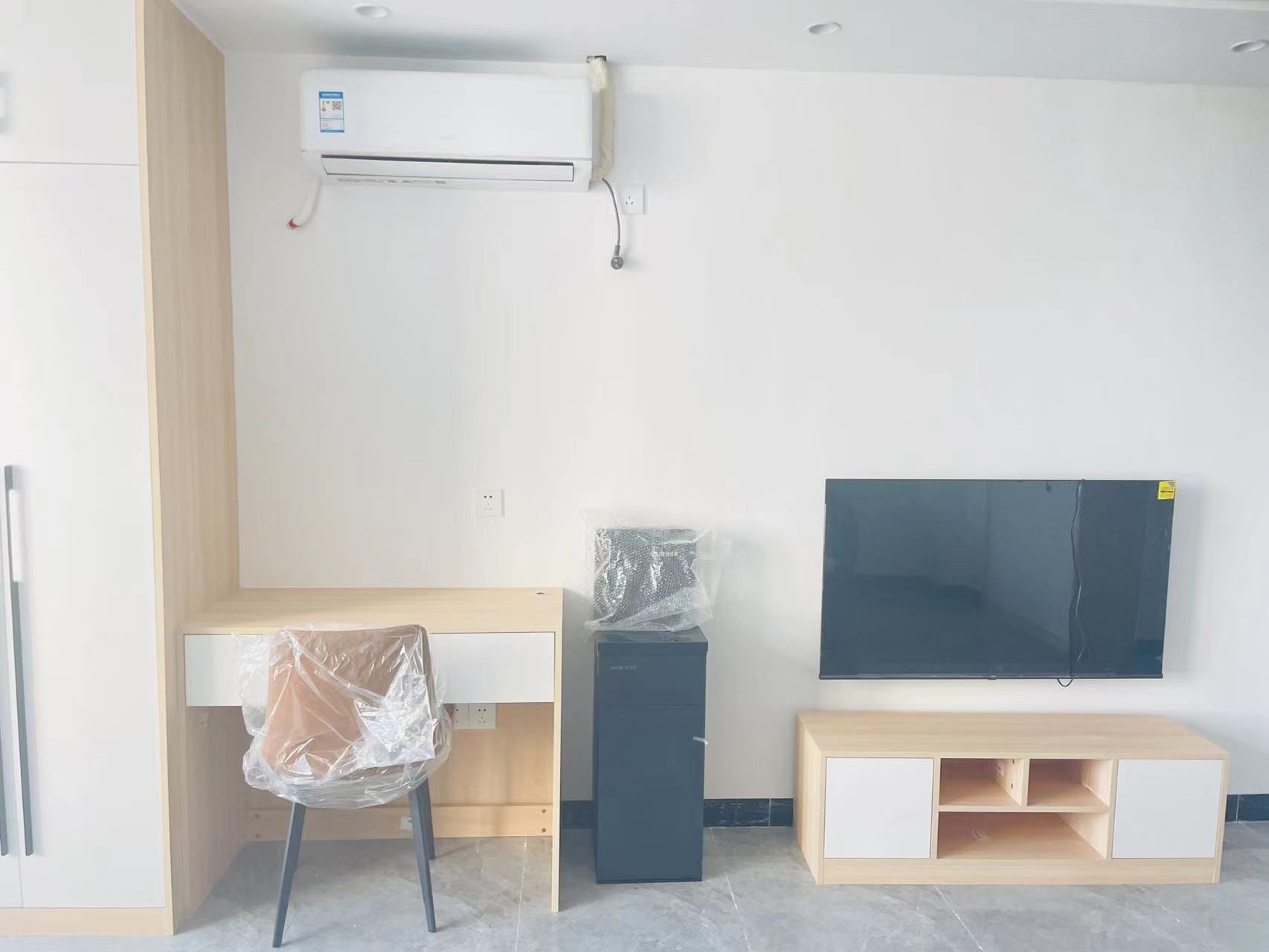 富力新天地三期  1室1厅1卫   1800.00元/月室内图