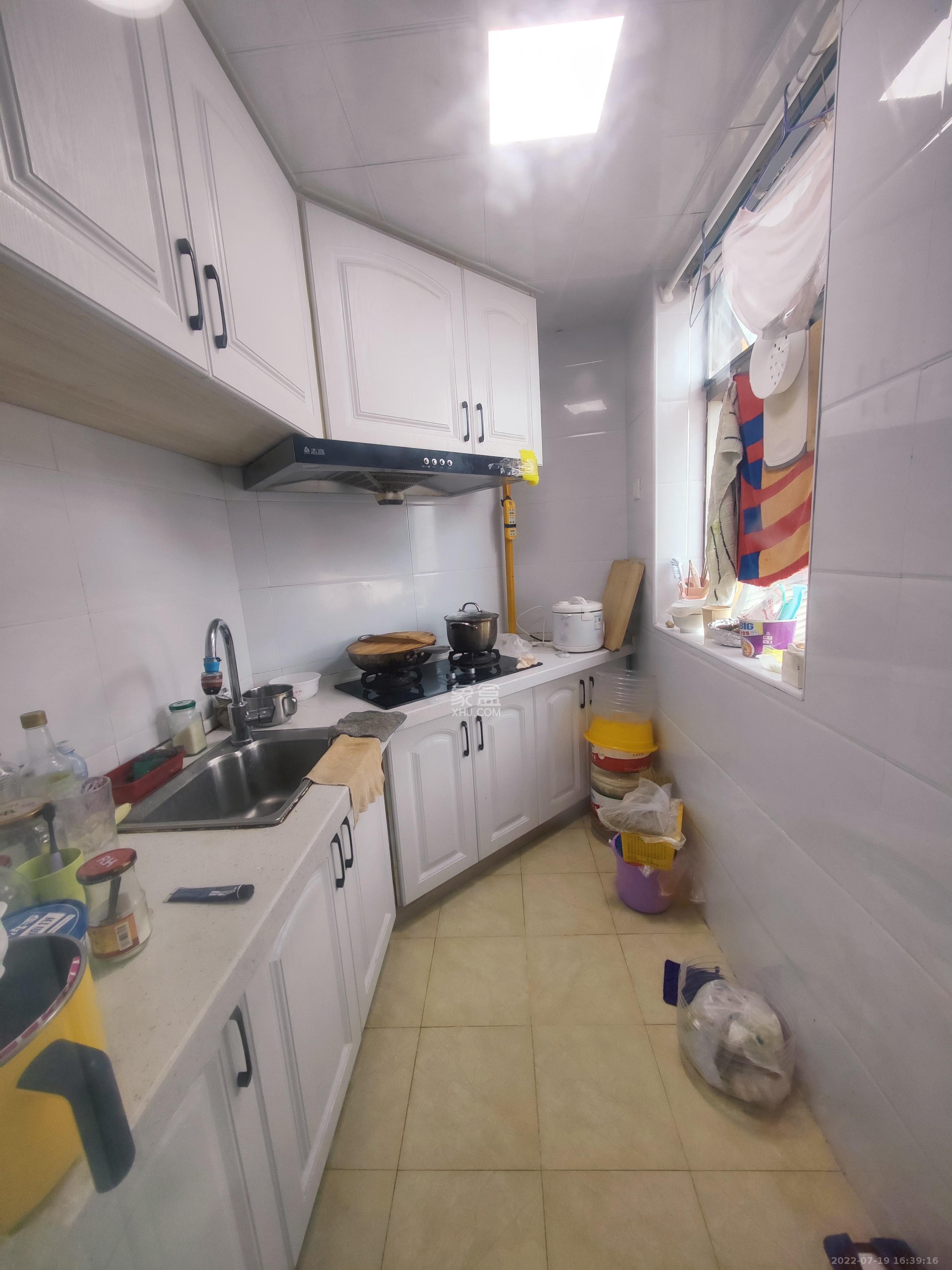 大地金墅 1室1厅1卫 2200.0元/月 大地金墅 1室1厅1卫 2200.0元/月室内图