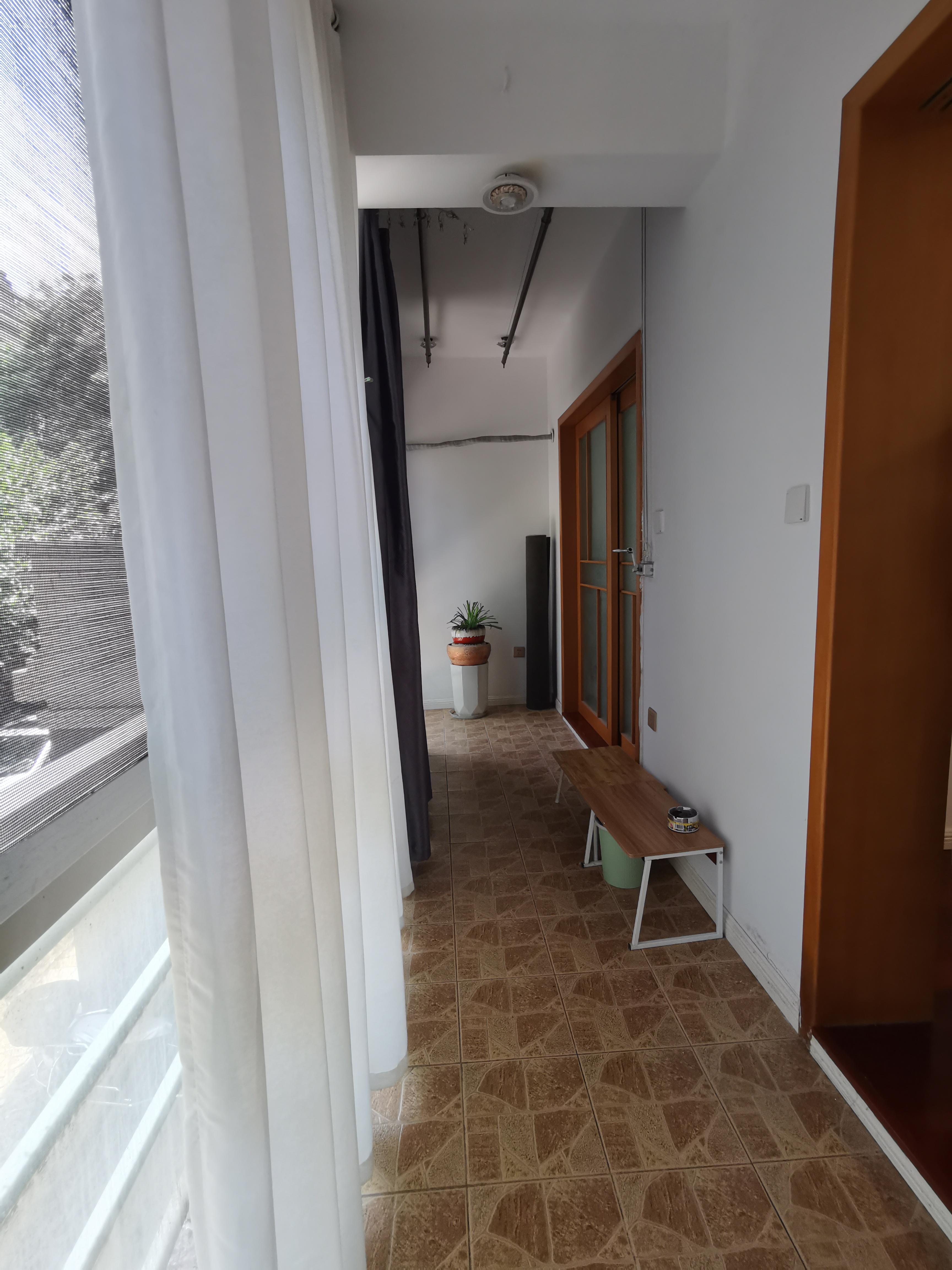 金侨中央花园 2室2厅1卫 49.8万 金侨中央花园 2室2厅1卫 49.8万客厅