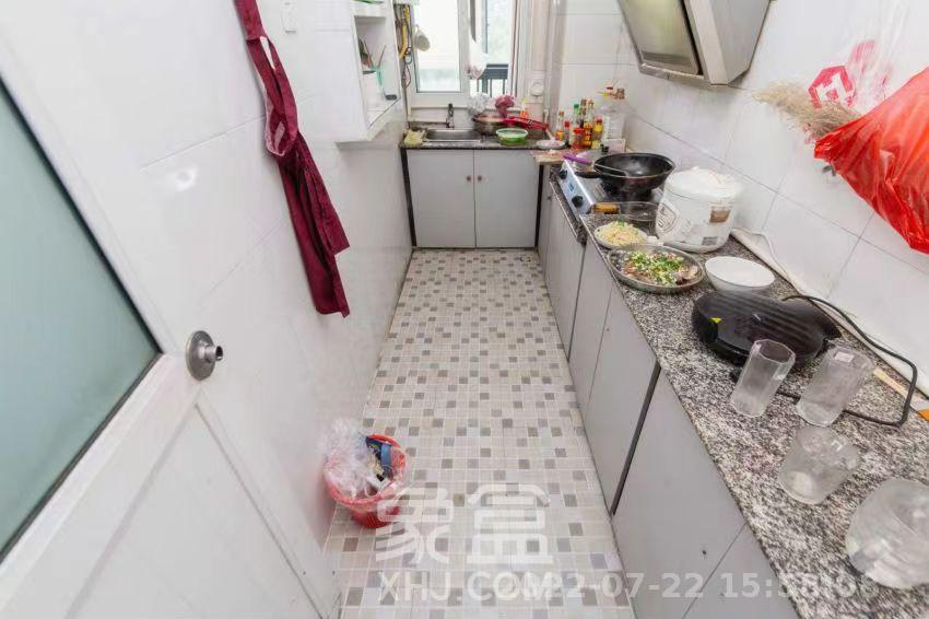 长房凤凰佳园 2室1厅1卫 1600.0元/月 长房凤凰佳园 2室1厅1卫 1600.0元/月室内图