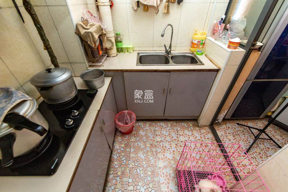 中城丽景香山园  2室2厅1卫   92.80万厨房