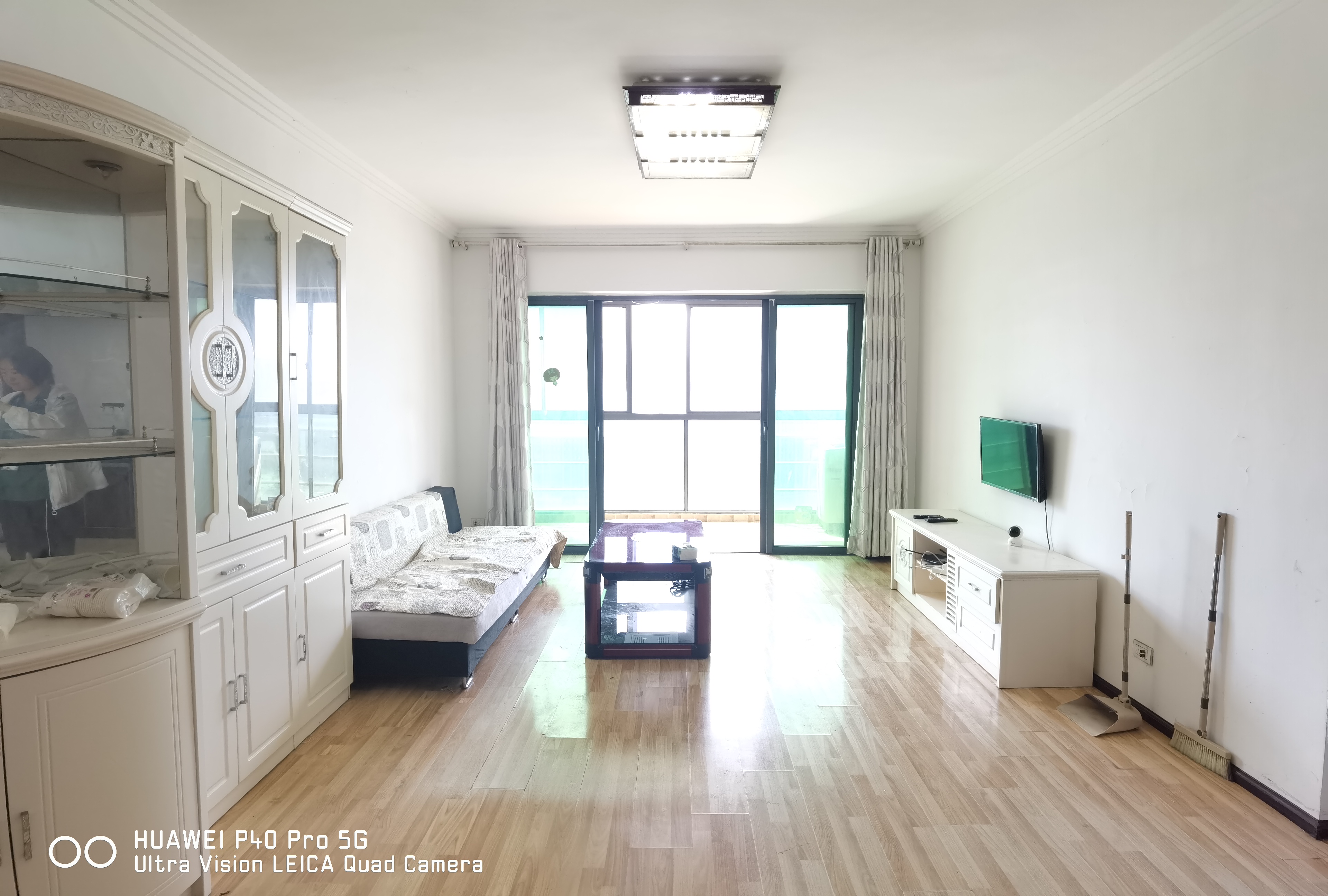 中天会展城A区  3室1厅2卫   2700.00元/月室内图