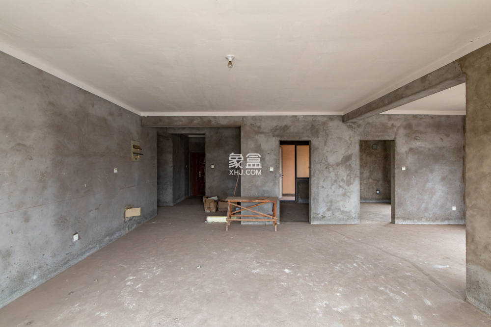 中城丽景香山园  4室2厅1卫   280.00万客厅