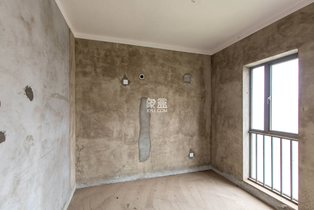 中城丽景香山园  4室2厅1卫   280.00万其他