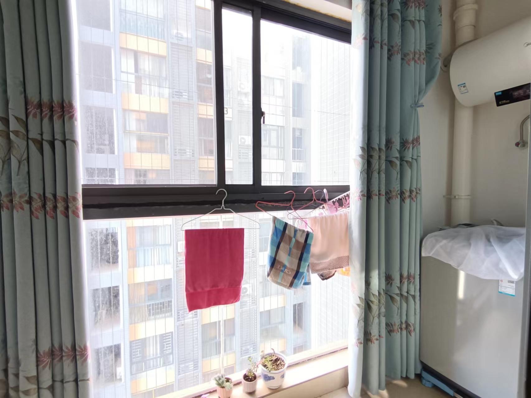 珠江愉景新城  1室1厅1卫   1400.00元/月室内图1