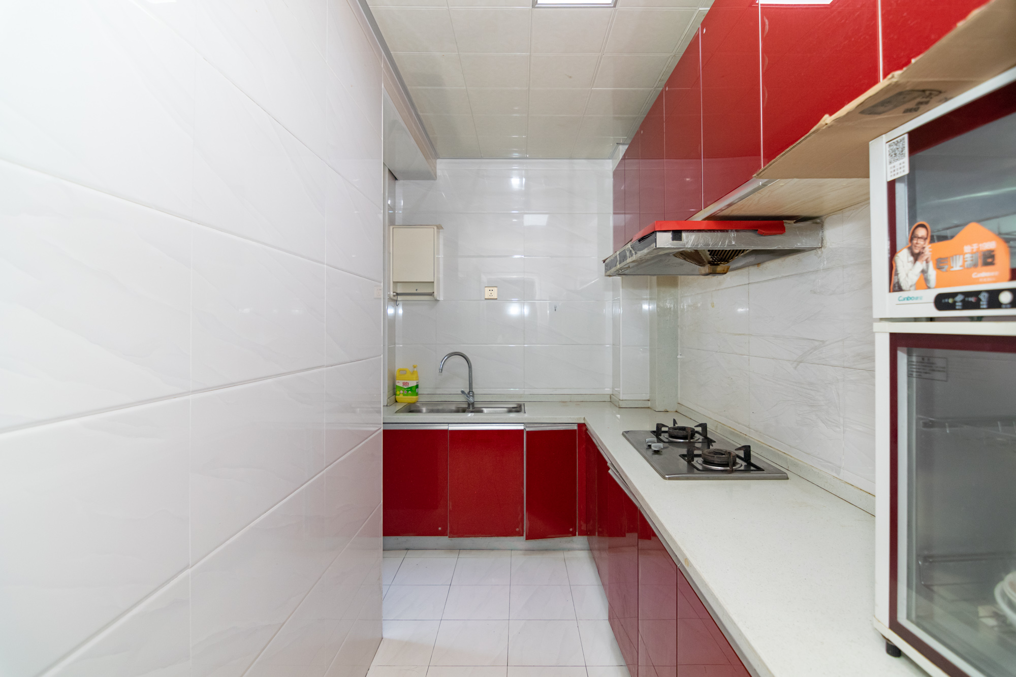 勤诚达新界 2室2厅1卫 91.8万 勤诚达新界 2室2厅1卫 91.8万厨房