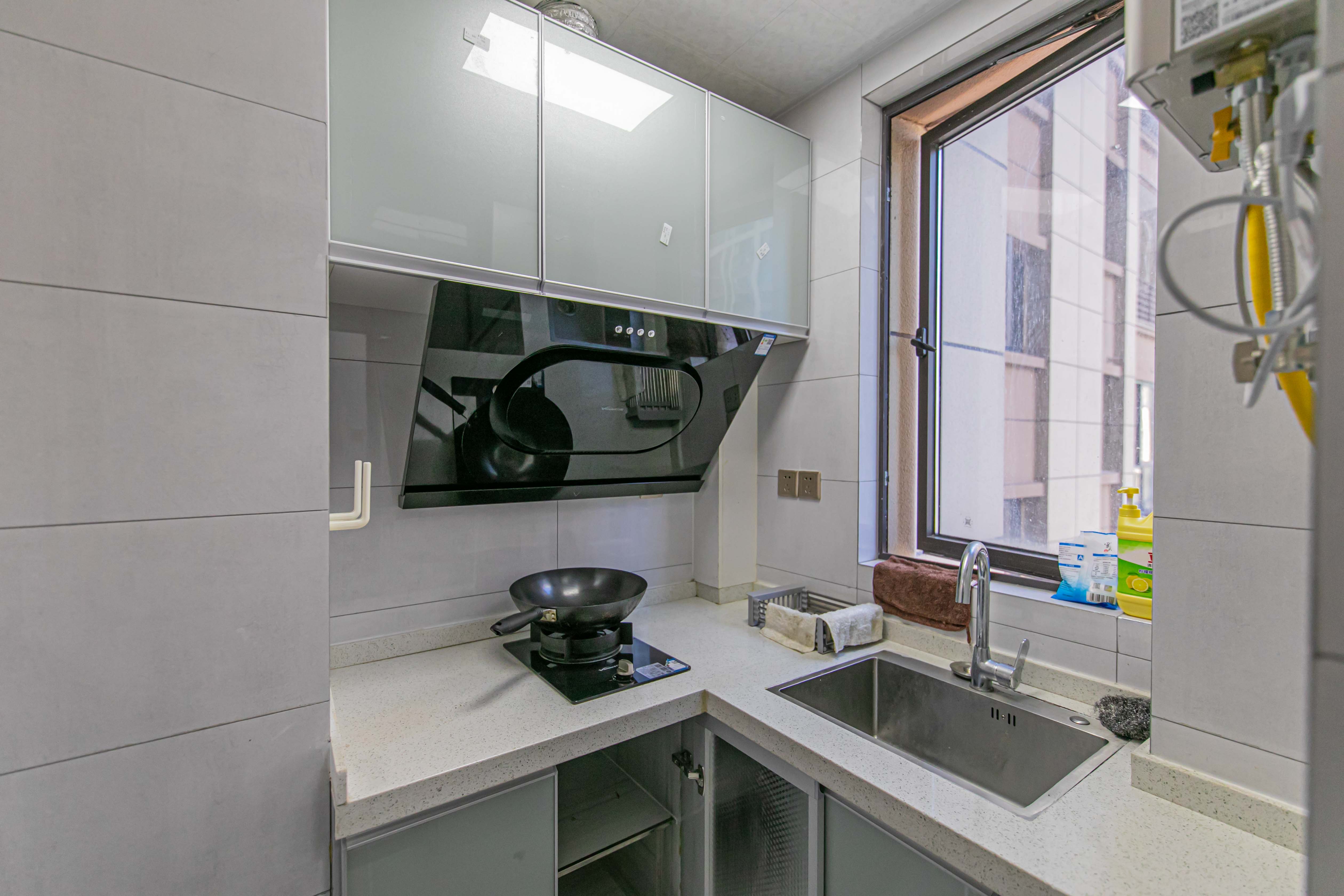 国泰九龙湾 1室1厅1卫 39.8万 国泰九龙湾 1室1厅1卫 39.8万厨房