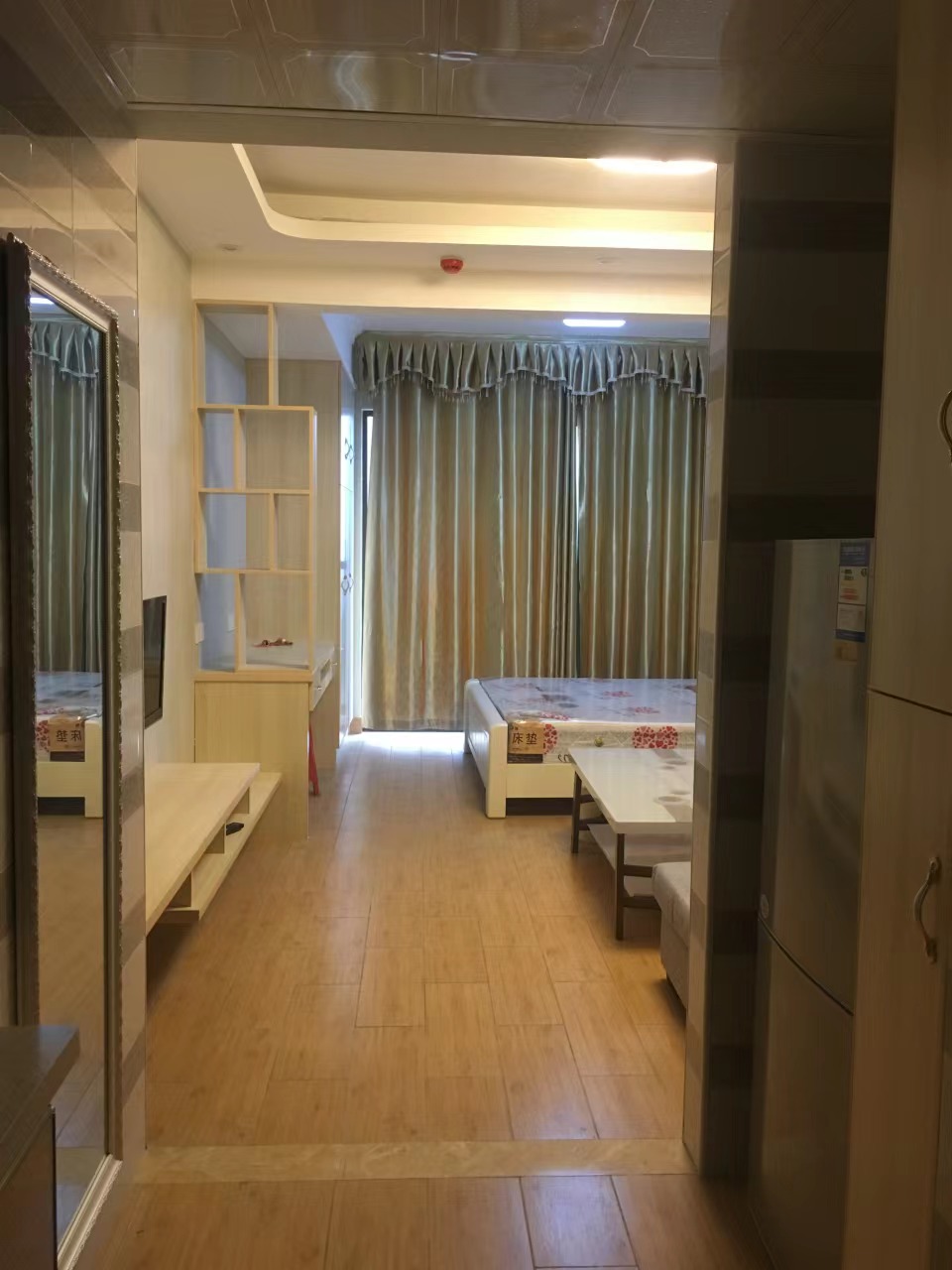 万豪城市花园  1室1厅1卫   1200.00元/月室内图