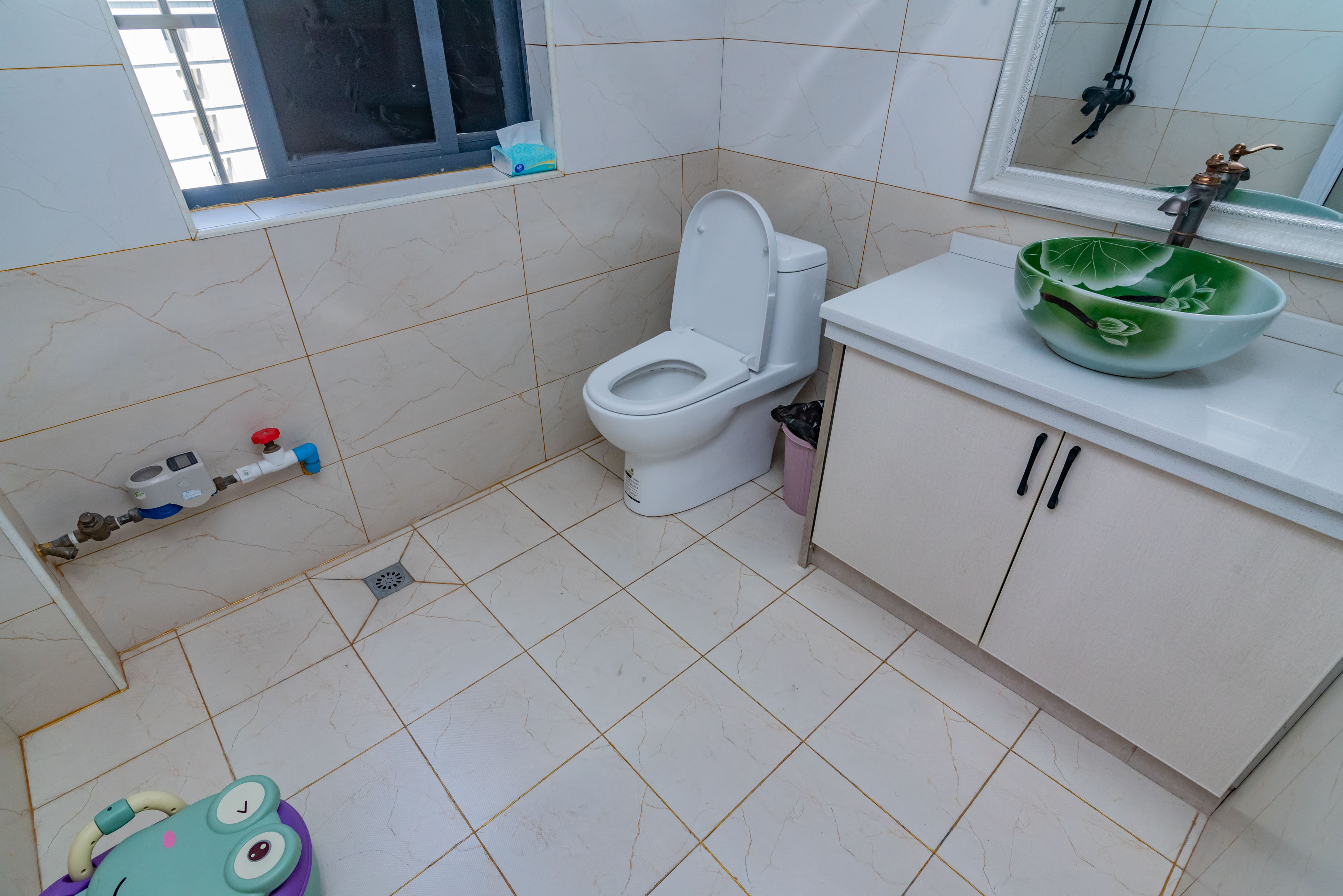 申湘宽境  4室2厅2卫    69.8万 申湘宽境  4室2厅2卫    69.8万卫生间