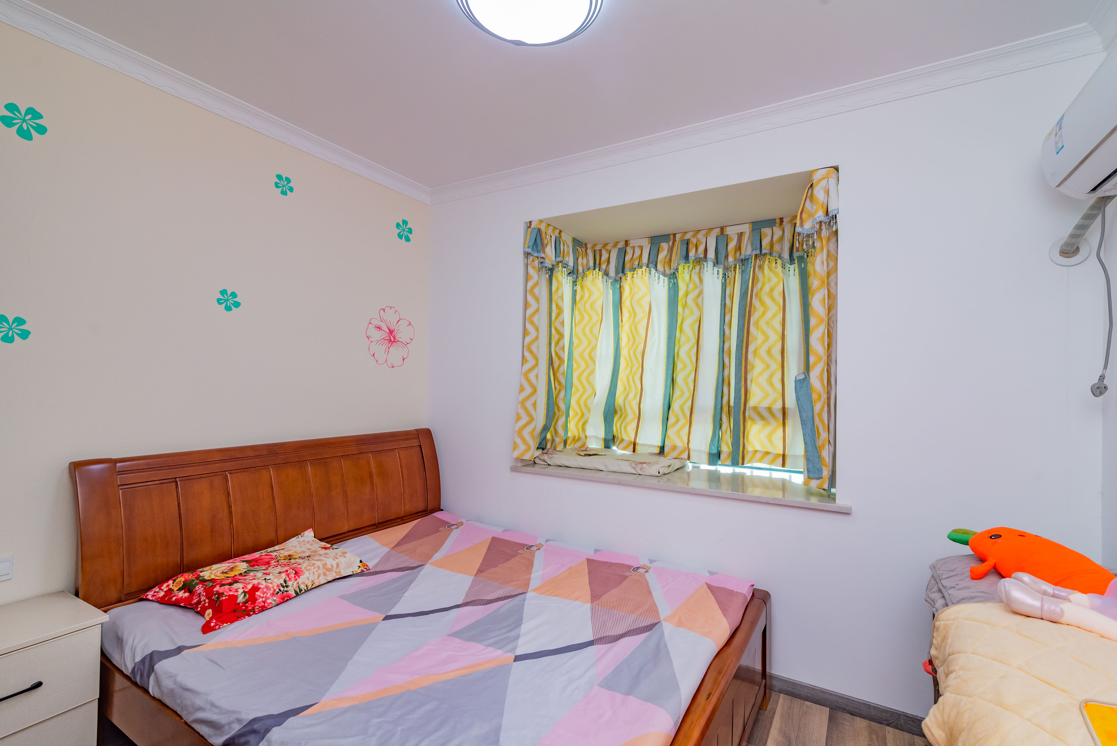 申湘宽境  4室2厅2卫    69.8万 申湘宽境  4室2厅2卫    69.8万卧室