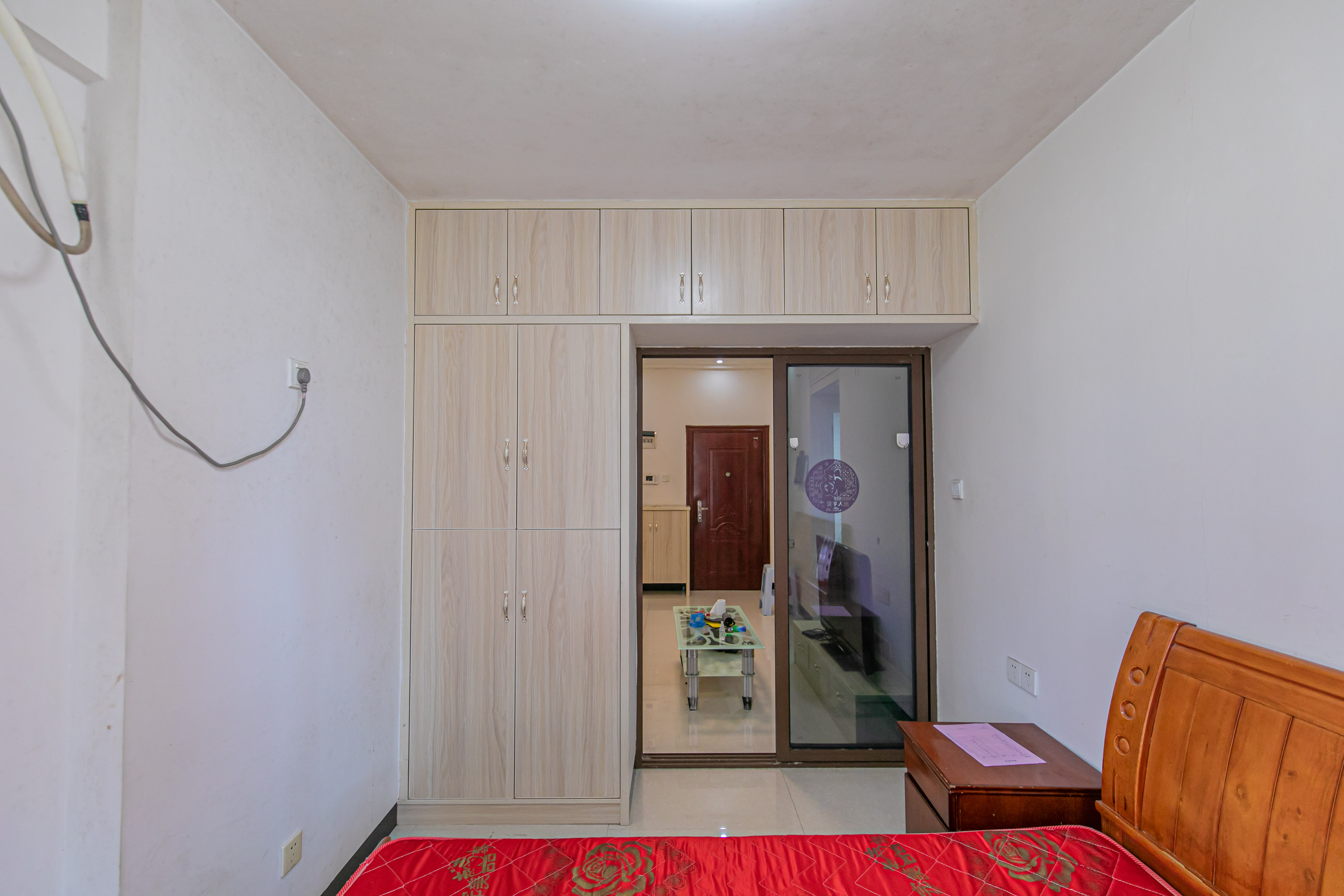 湖湾世景 1室1厅1卫 32.8万 湖湾世景 1室1厅1卫 32.8万卧室