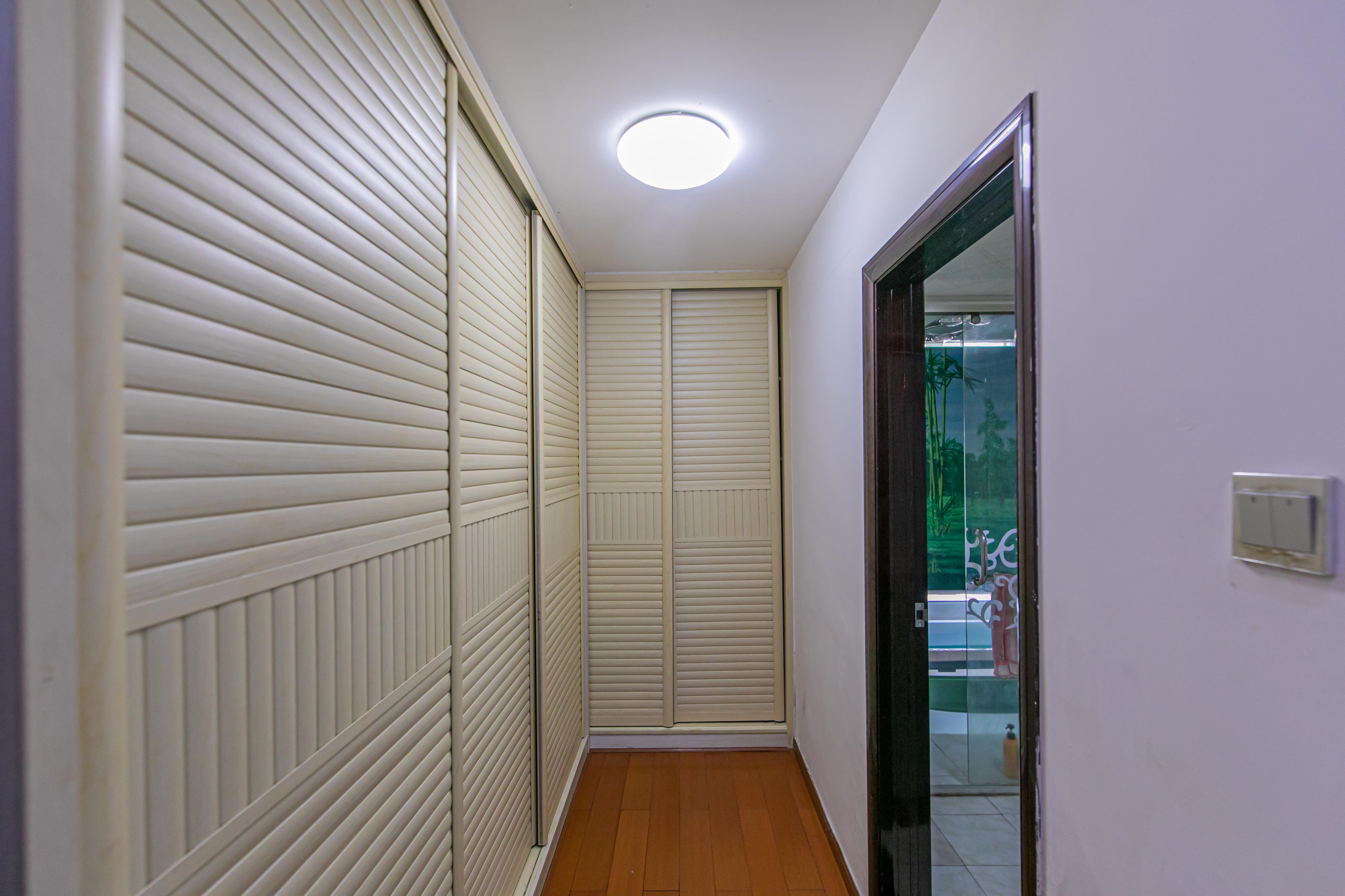 华润凤凰城三期  4室2厅1卫    155.0万 华润凤凰城三期  4室2厅1卫    155.0万卧室