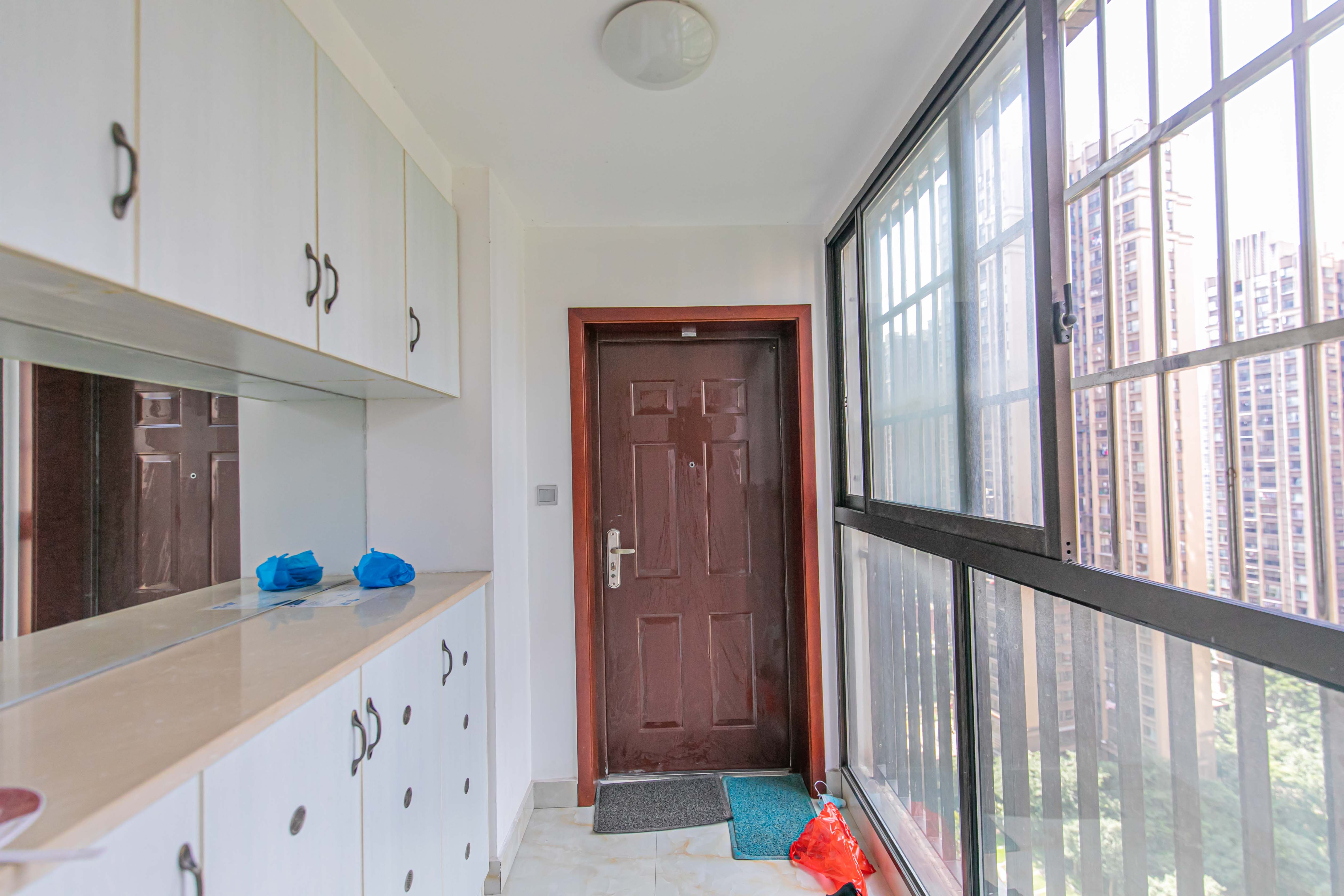 华润凤凰城三期  4室2厅1卫    155.0万 华润凤凰城三期  4室2厅1卫    155.0万卧室