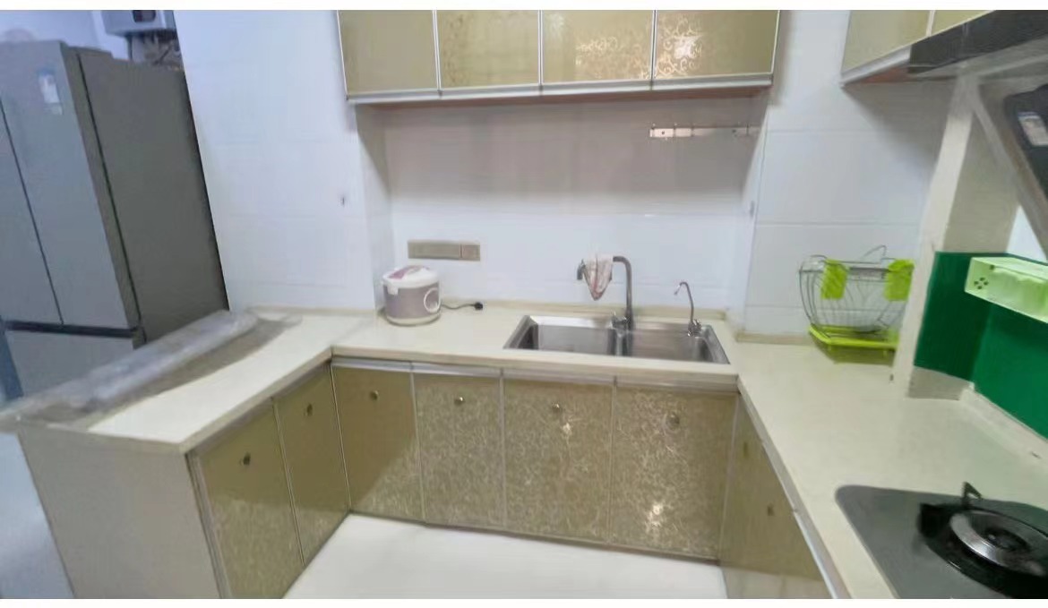 山水洲城华晨第一城 3室2厅1卫 81.8万 山水洲城华晨第一城 3室2厅1卫 81.8万客厅