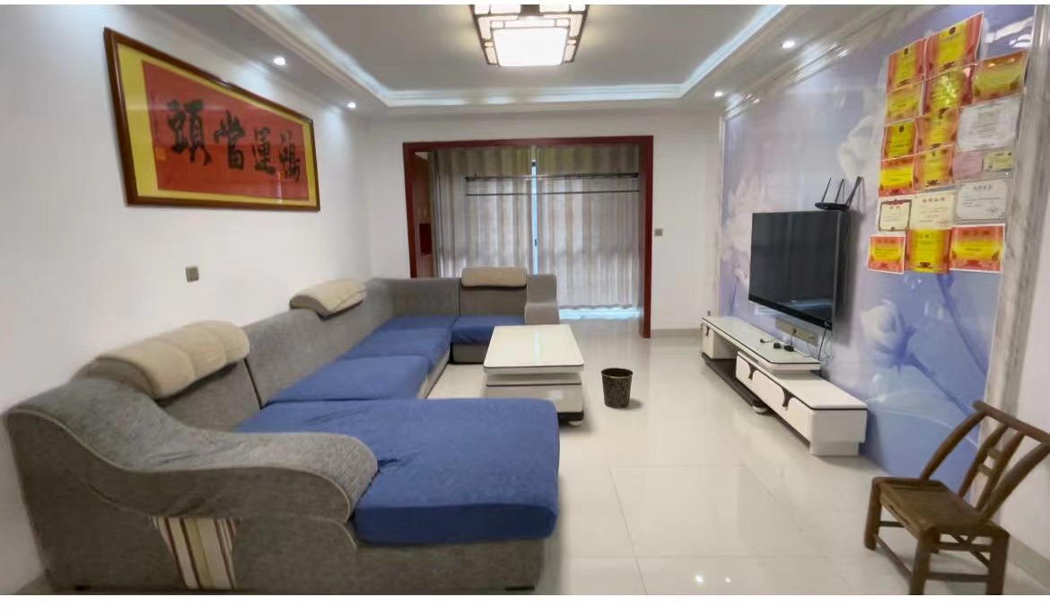 山水洲城华晨第一城 3室2厅1卫 81.8万 山水洲城华晨第一城 3室2厅1卫 81.8万客厅