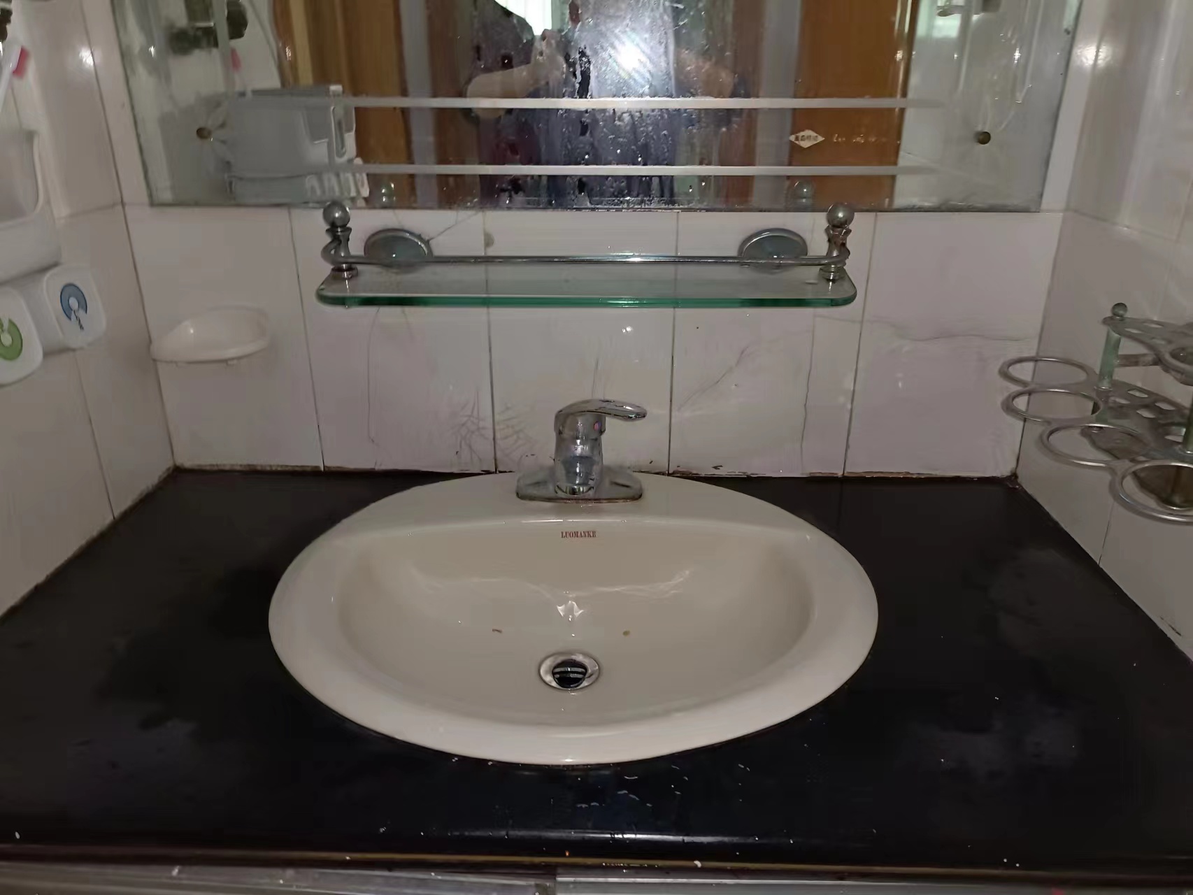 湘银小区  3室2厅2卫    55.8万 湘银小区  3室2厅2卫    55.8万客厅