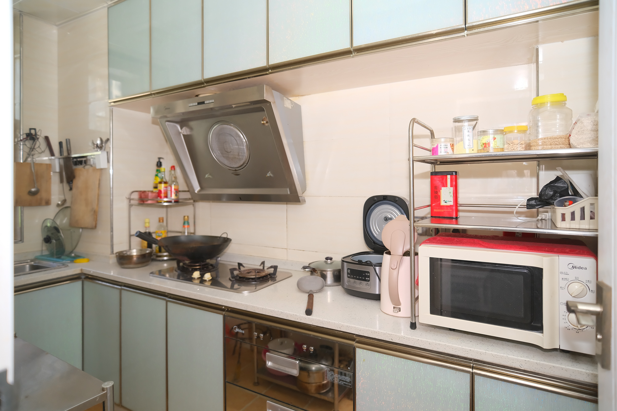 四季星城  3室2厅2卫    85.8万 四季星城  3室2厅2卫    85.8万厨房