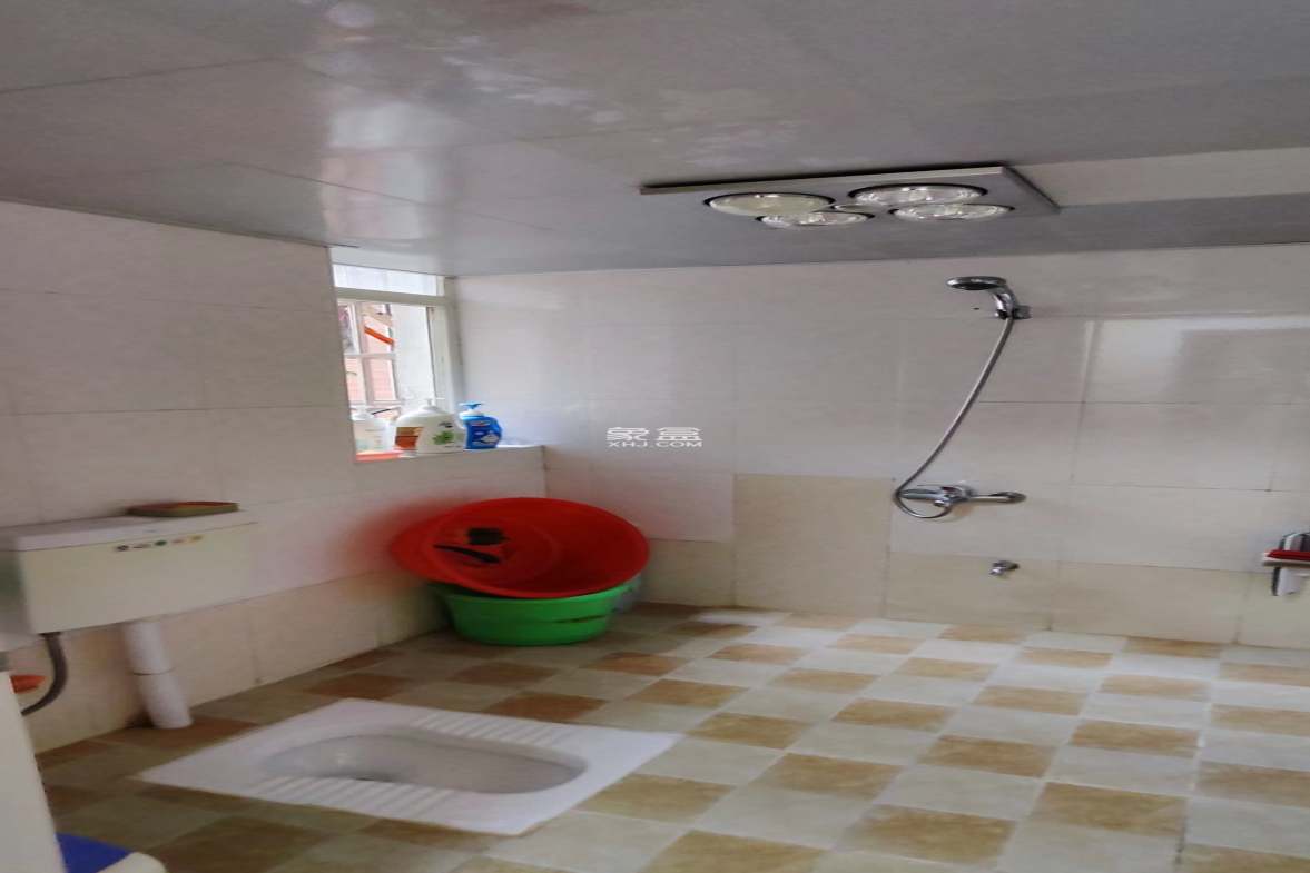 香竹园小区 3室1厅1卫 52.0万 香竹园小区 3室1厅1卫 52.0万客厅