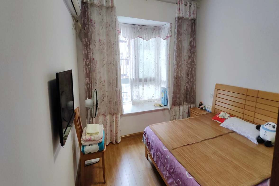 香竹园小区 3室1厅1卫 52.0万 香竹园小区 3室1厅1卫 52.0万客厅