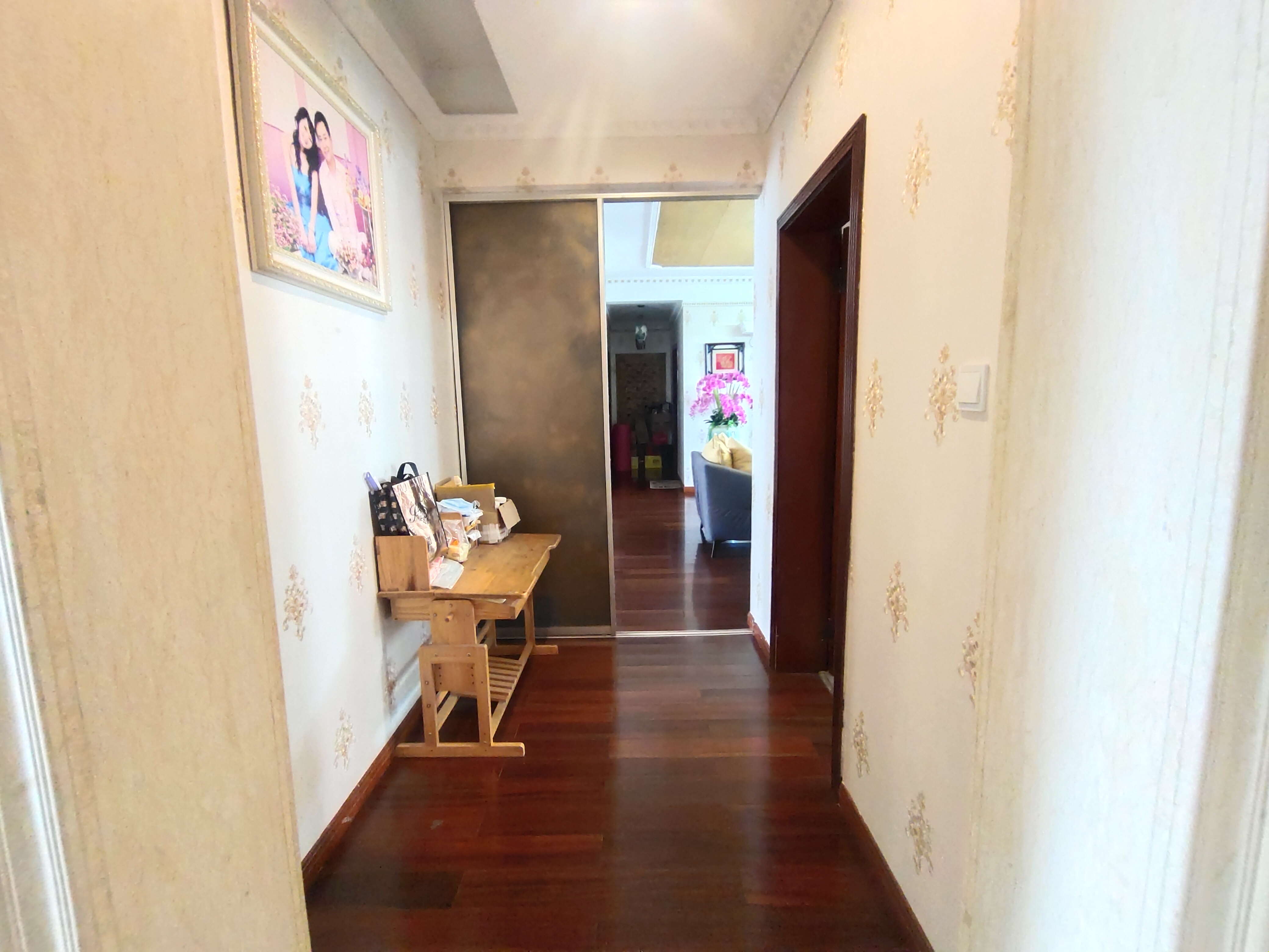 经世皇城 4室2厅2卫 89.8万 经世皇城 4室2厅2卫 89.8万室内图