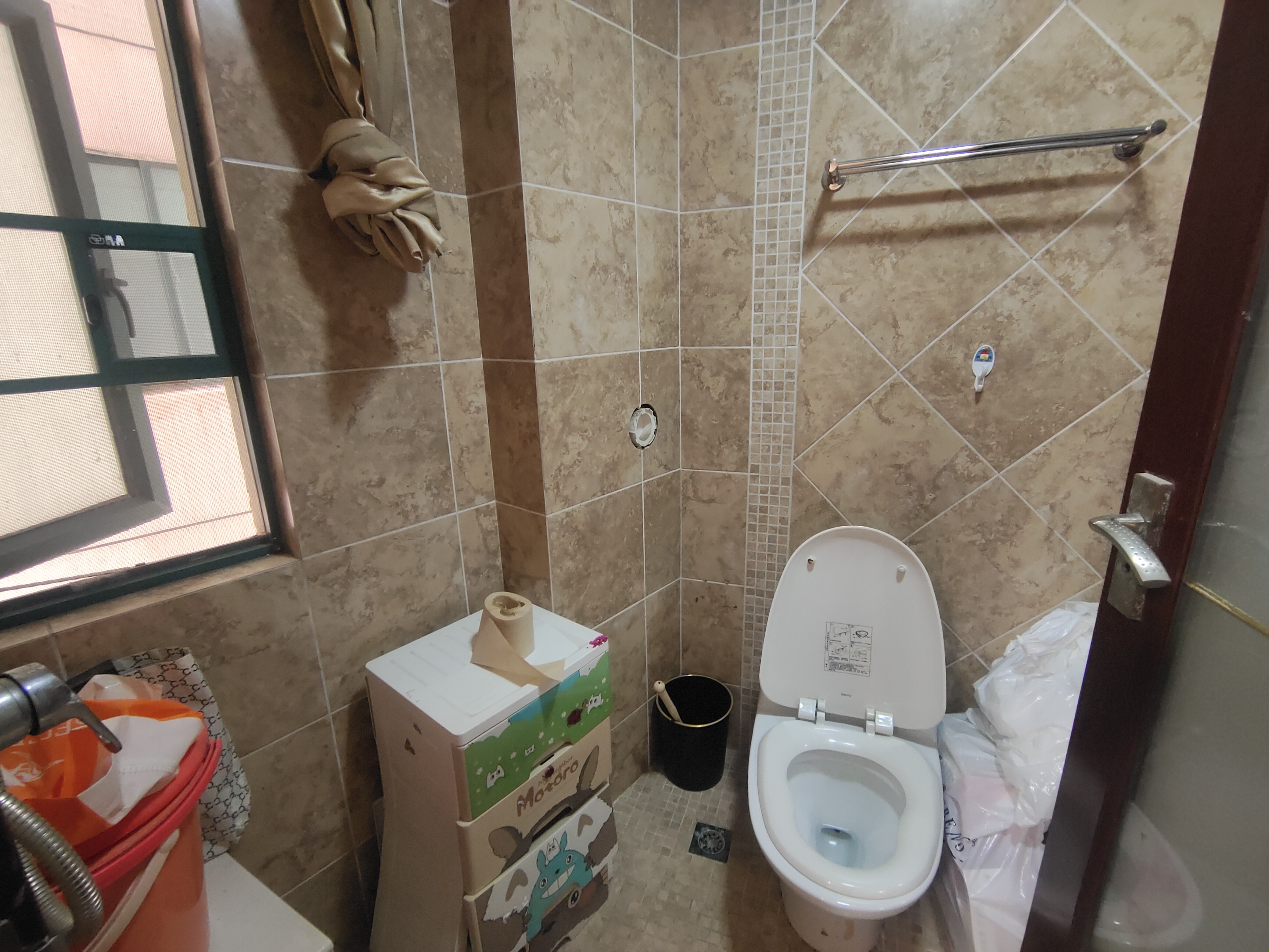 经世皇城 4室2厅2卫 89.8万 经世皇城 4室2厅2卫 89.8万室内图