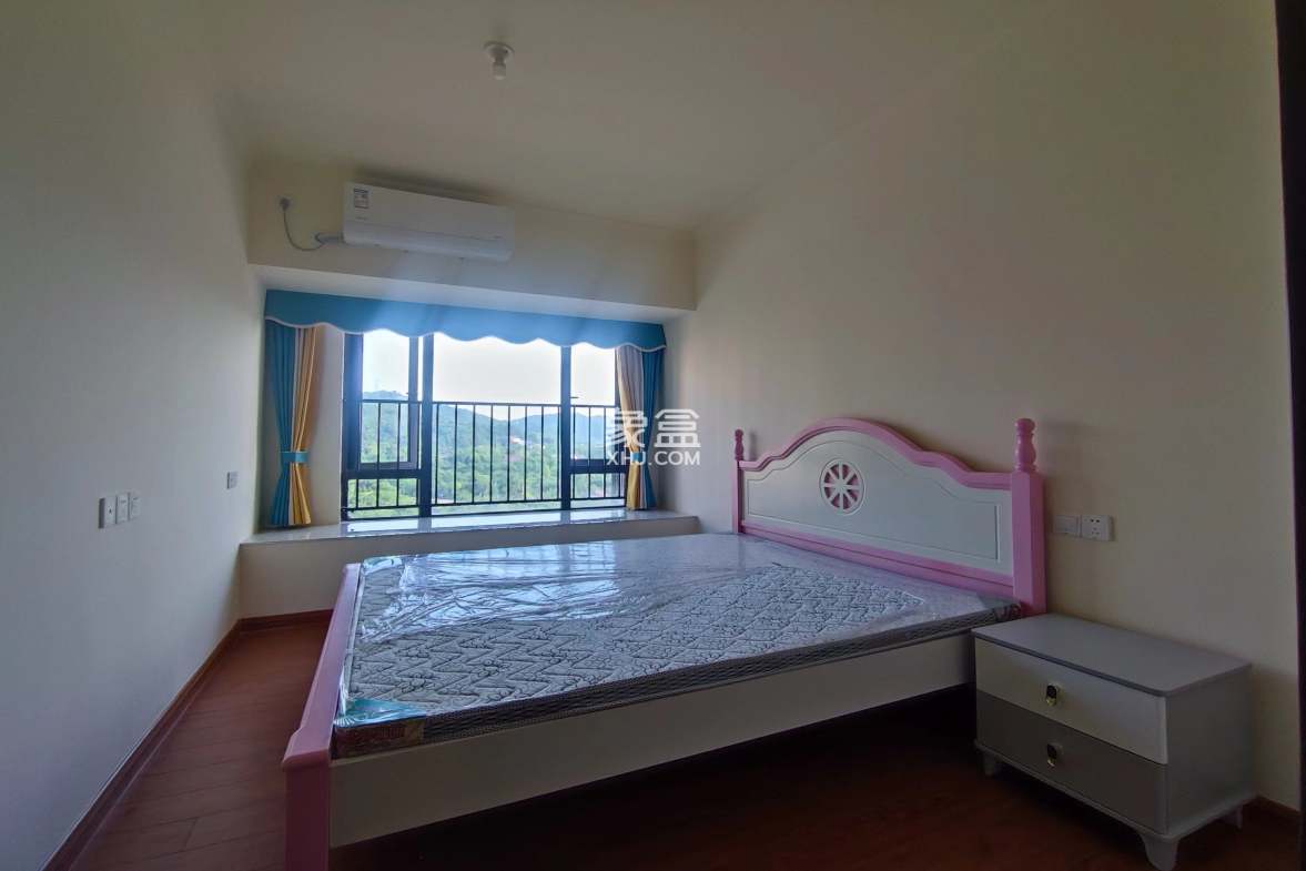 碧桂园豪园-二期 3室2厅2卫 2300.00元/月 碧桂园豪园-二期 3室2厅2卫 2300.00元/月室内图