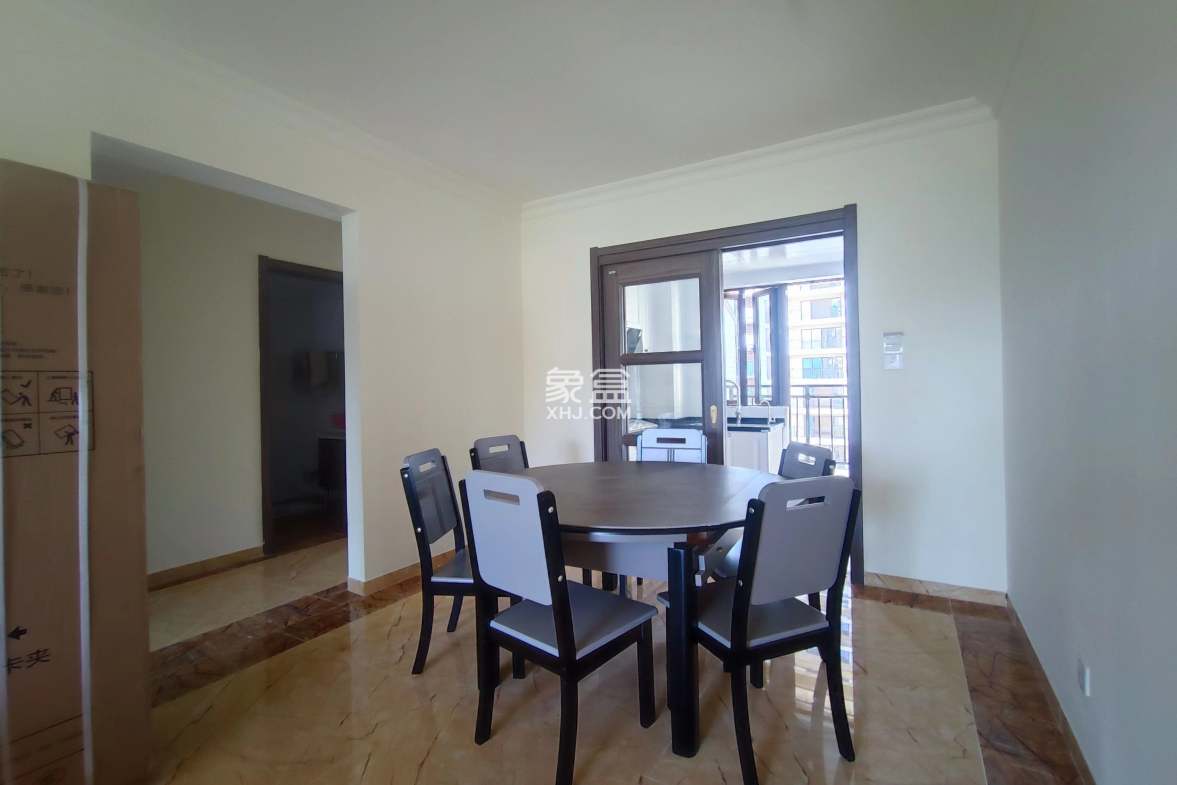 碧桂园豪园-二期 3室2厅2卫 2300.00元/月 碧桂园豪园-二期 3室2厅2卫 2300.00元/月室内图