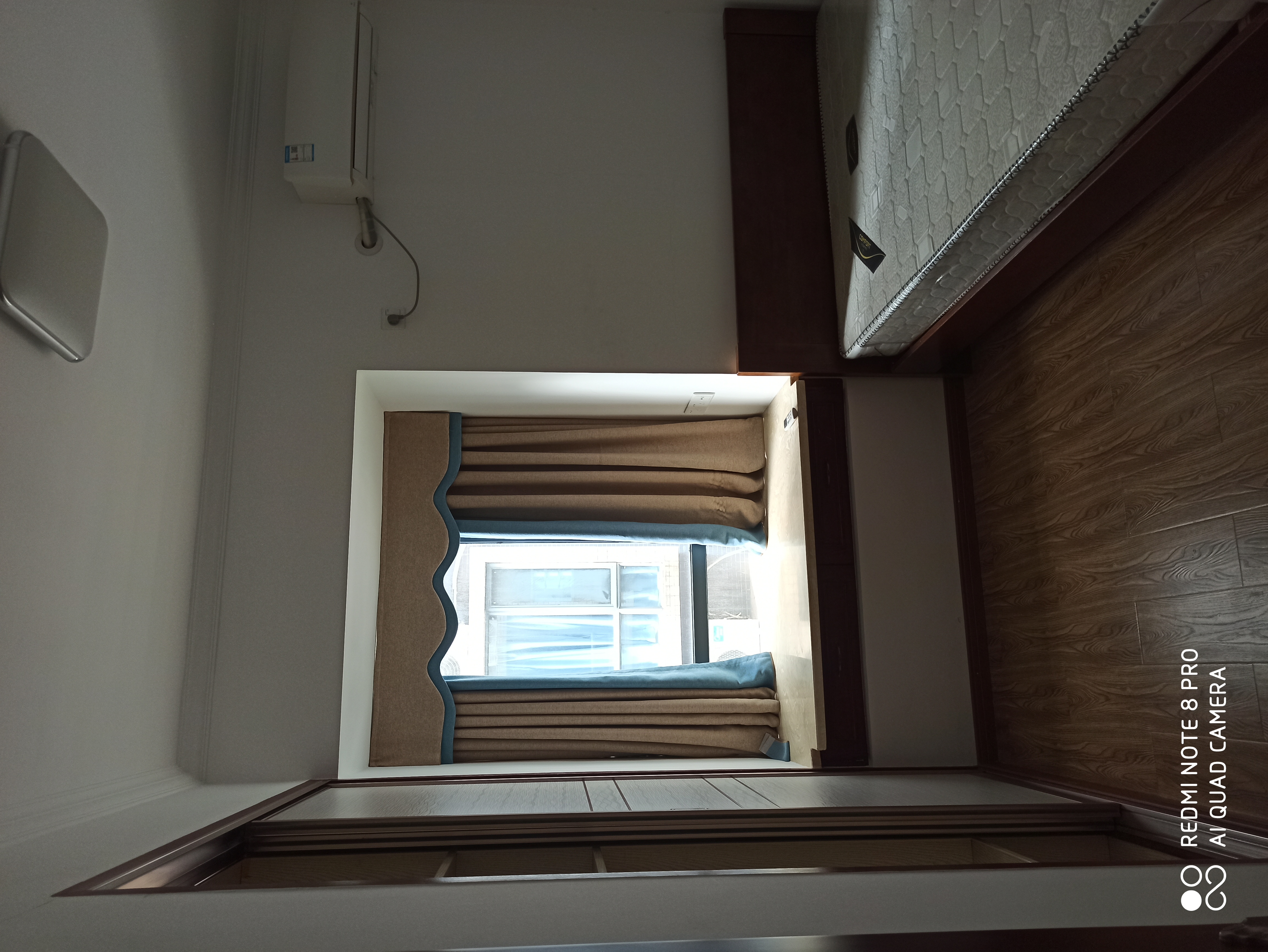 愉景湾东域  3室2厅1卫   2000.00元/月室内图