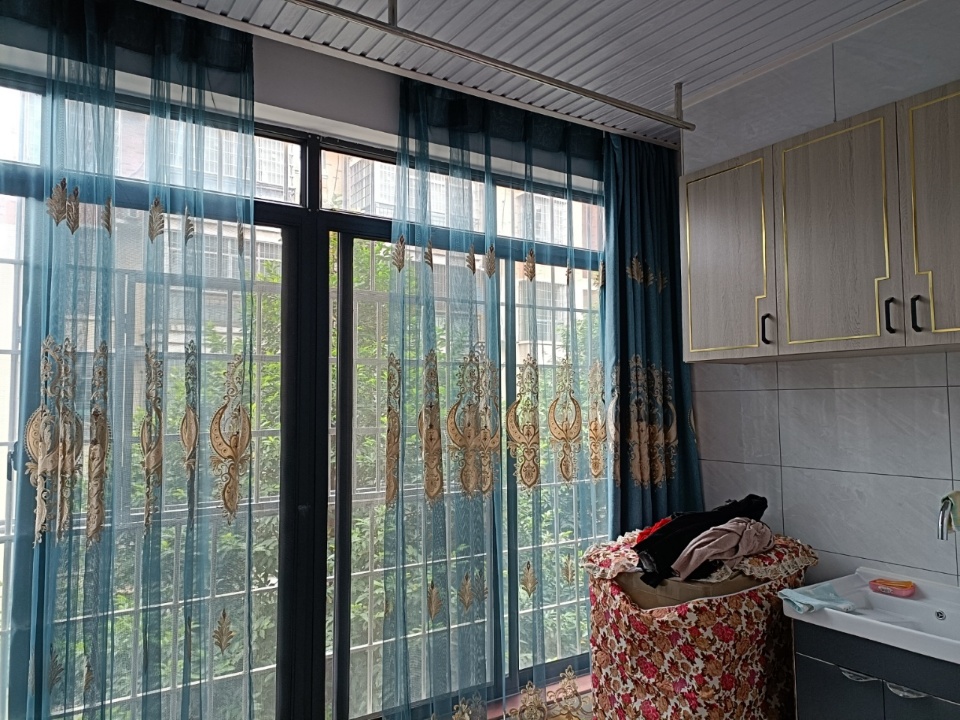 加州阳光小区(吉星阳光) 3室2厅1卫 68.8万 加州阳光小区(吉星阳光) 3室2厅1卫 68.8万客厅