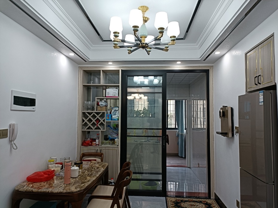 加州阳光小区(吉星阳光) 3室2厅1卫 68.8万 加州阳光小区(吉星阳光) 3室2厅1卫 68.8万客厅