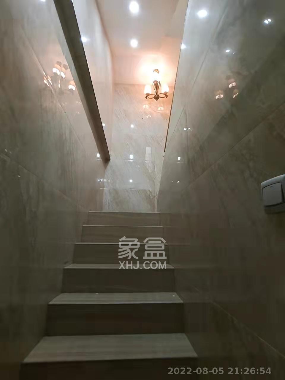 归心苑  5室3厅3卫    14000.0元/月室内图