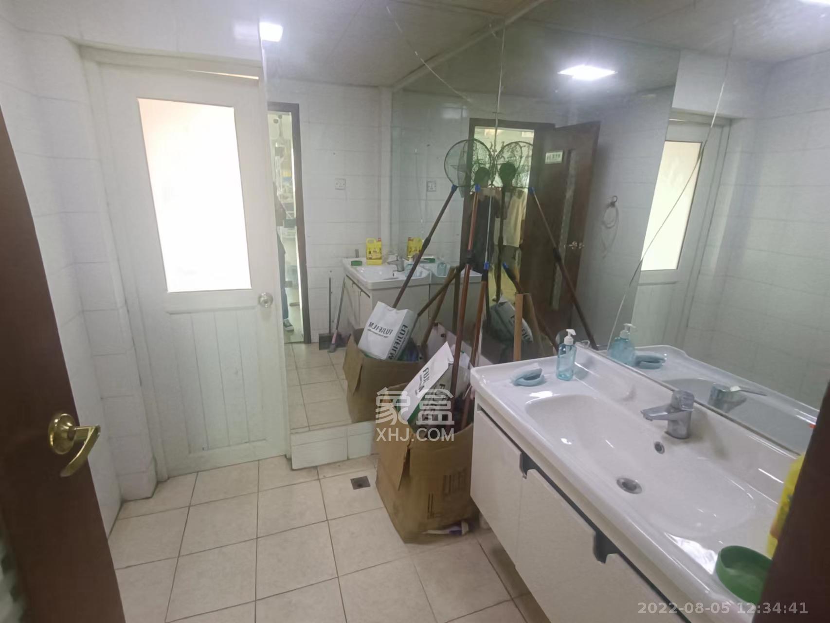 金苑商住樓  5室2廳2衛(wèi)    5000.0元/月室內(nèi)圖