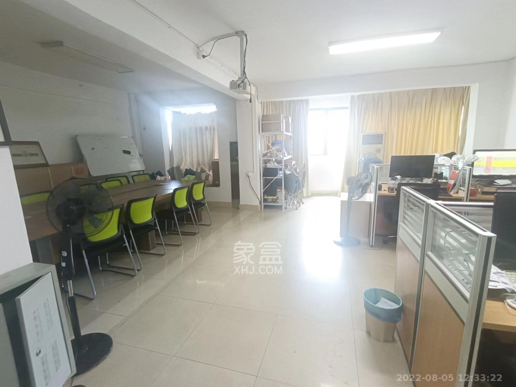 金苑商住楼 5室2厅2卫 5000.0元/月 金苑商住楼 5室2厅2卫 5000.0元/月室内图