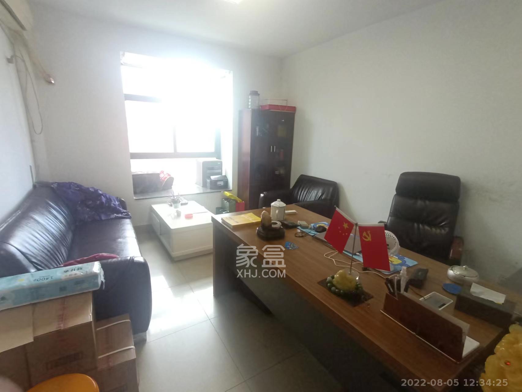 金苑商住樓  5室2廳2衛(wèi)    5000.0元/月室內(nèi)圖