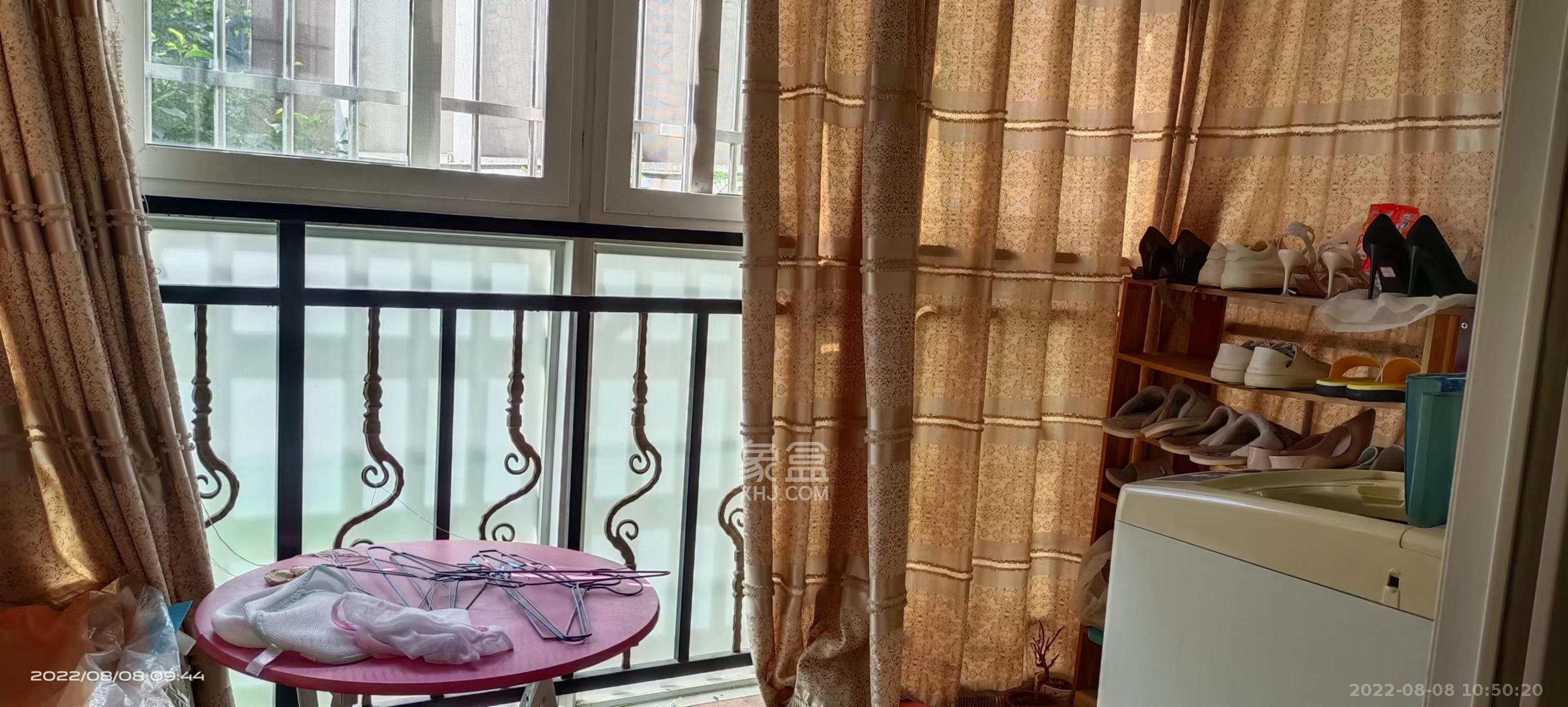 华银南苑  2室2厅1卫    2600.0元/月室内图