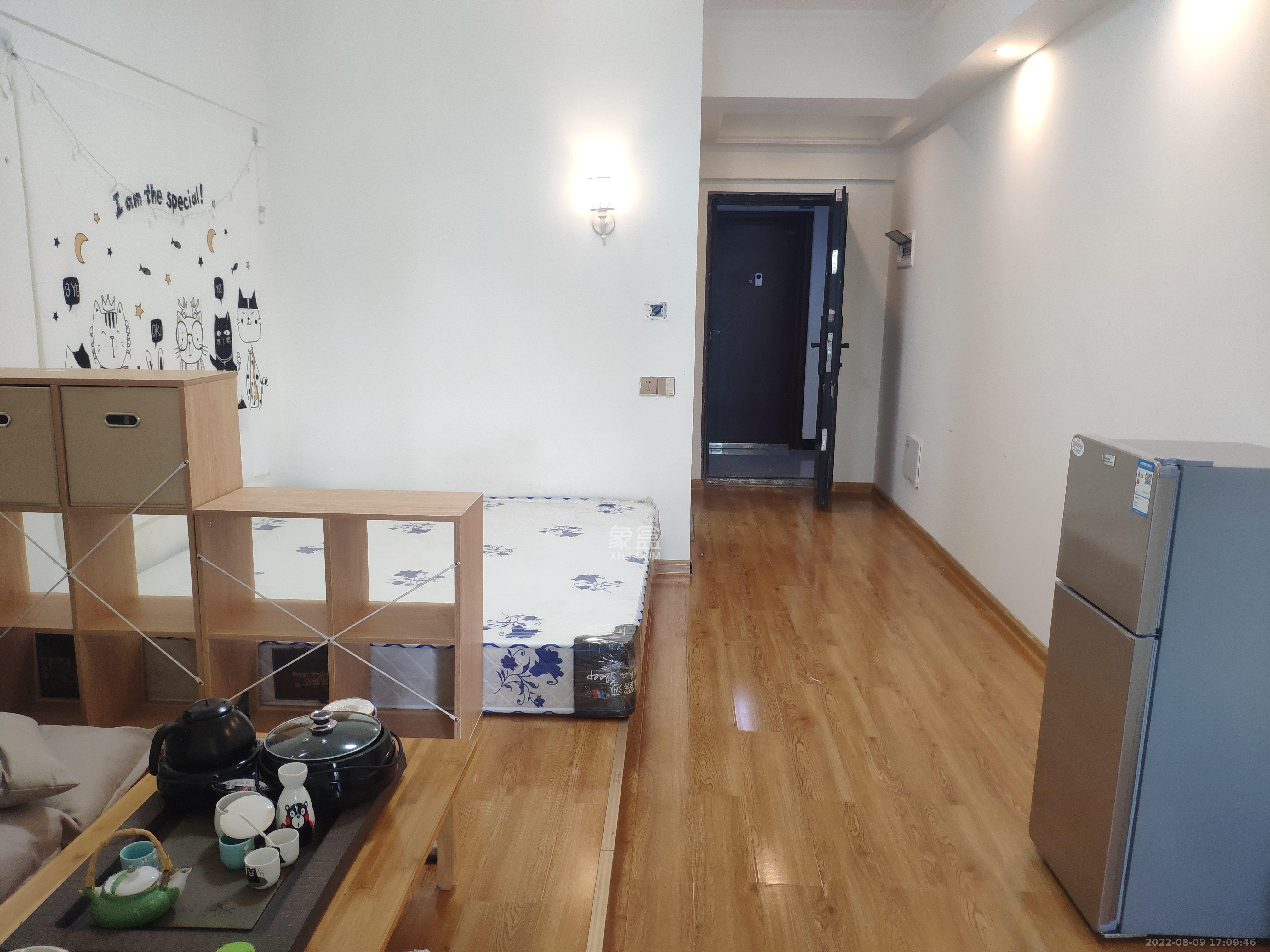国泰九龙湾  1室1厅1卫   1500.00元/月室内图