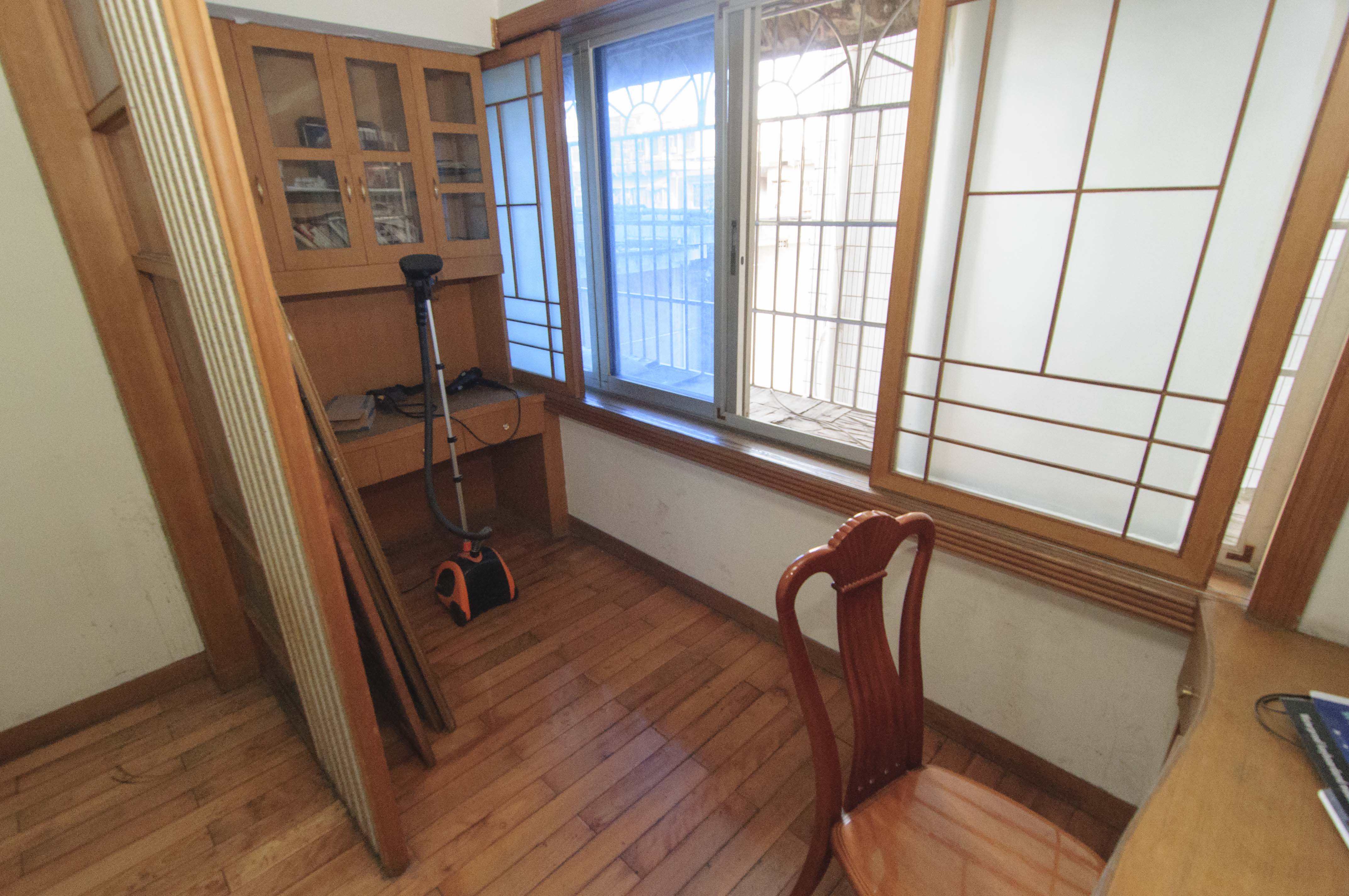 湖南第六工程有限公司机关小区（六公司机关大院）  3室2厅2卫   120.00万卧室