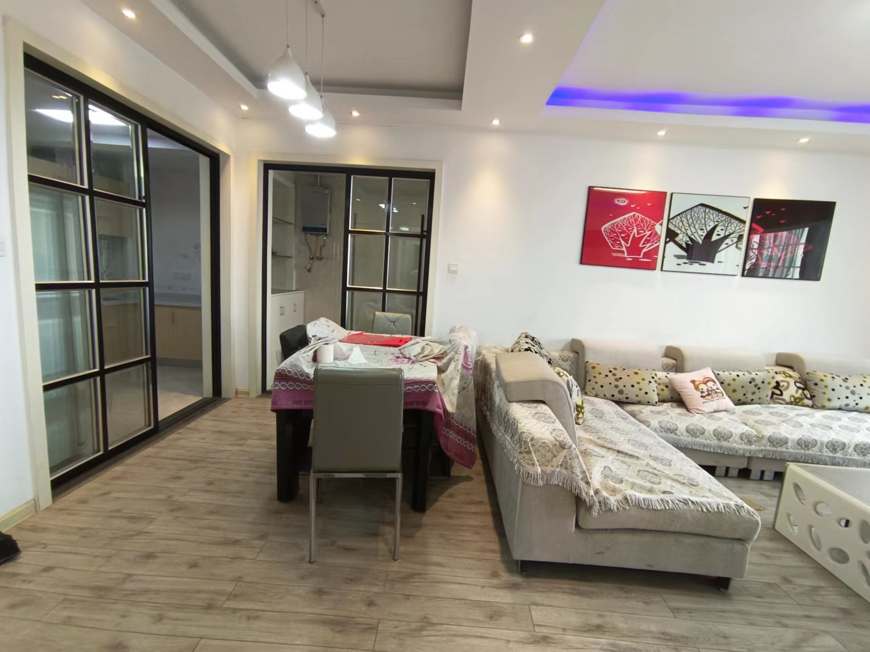 湘水1号  2室2厅1卫    45.0万 湘水1号  2室2厅1卫    45.0万室内图