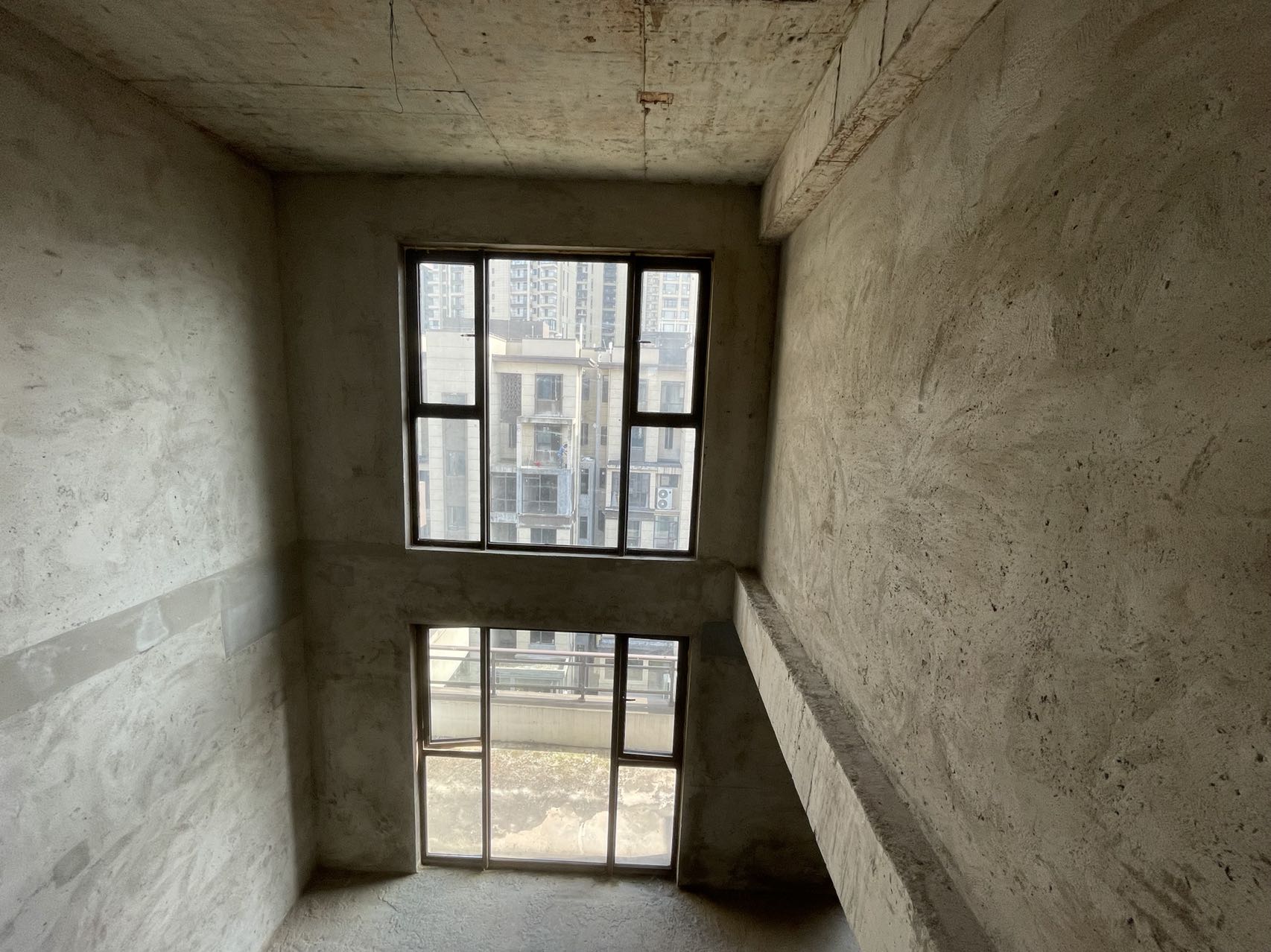 当代尚品苑  3室2厅1卫    110.0万 当代尚品苑  3室2厅1卫    110.0万