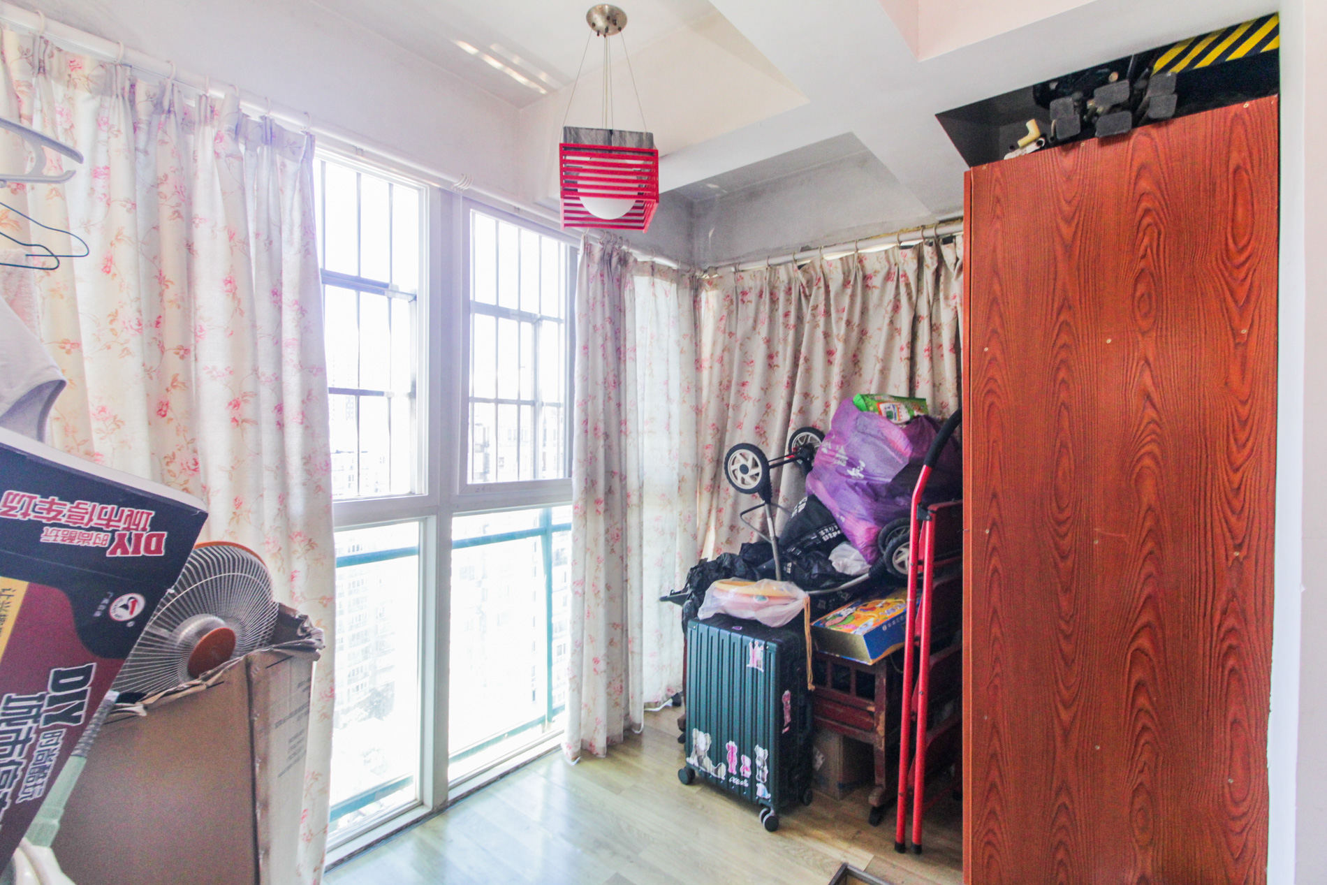 中建桂苑  3室2厅2卫   128.00万阳台