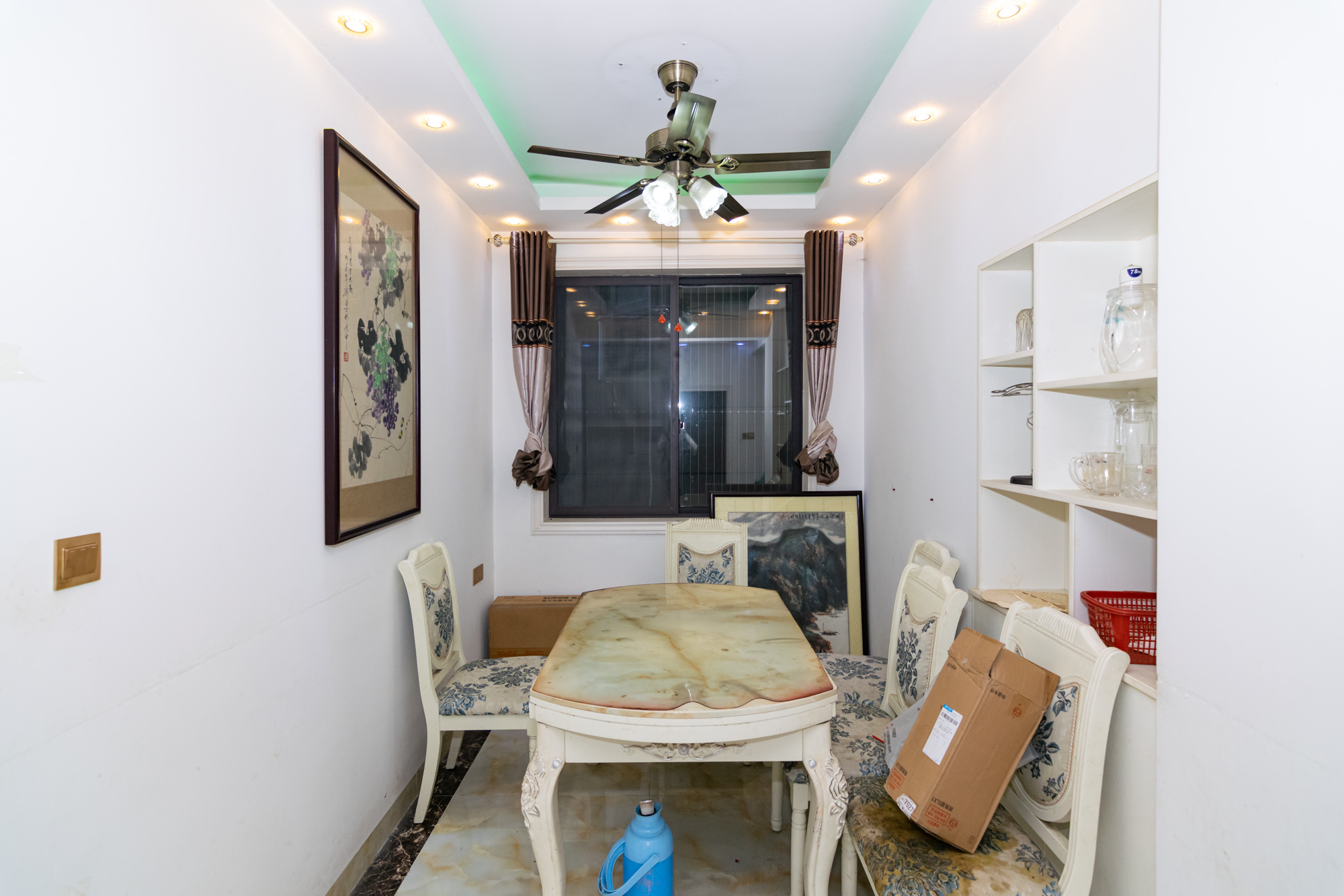 澳海月亮湾 4室2厅2卫 138.0万 澳海月亮湾 4室2厅2卫 138.0万客厅