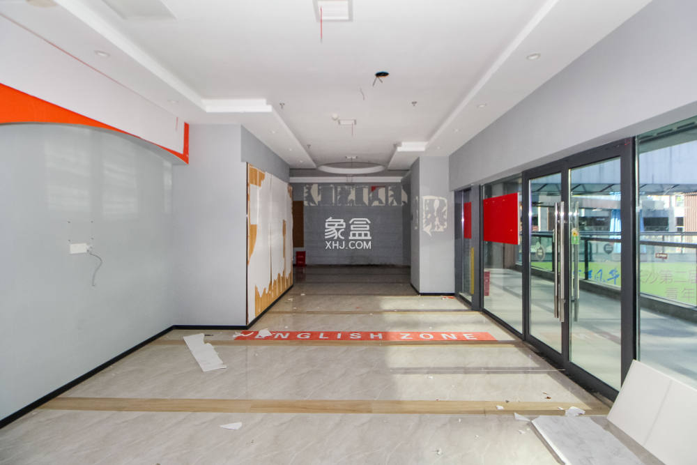 陽(yáng)光100一期、四五期   142.1㎡     300.00萬(wàn)