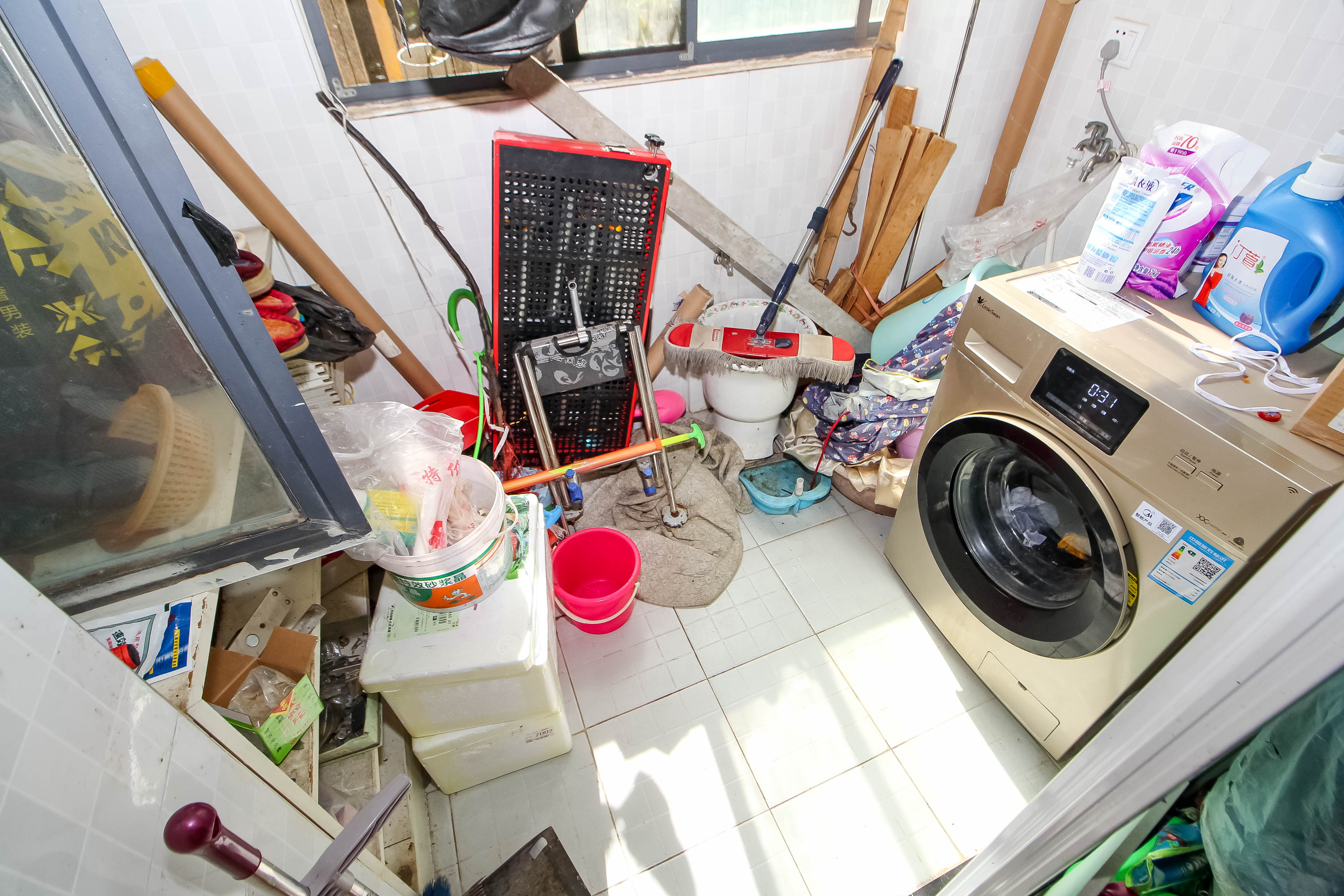 枫华府第  4室2厅2卫   97.80万阳台