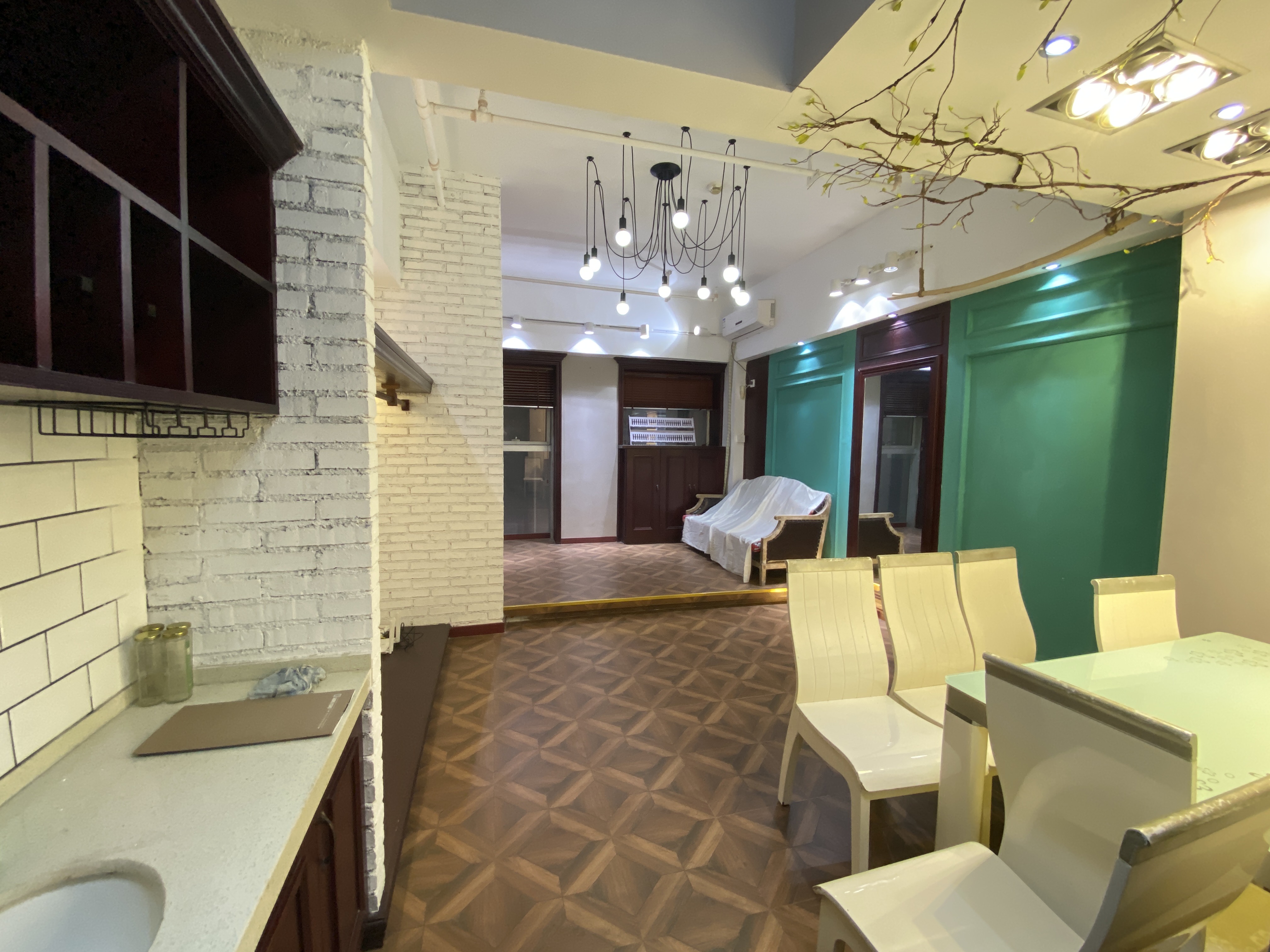 福星国际 1室1厅1卫 18.8万 福星国际 1室1厅1卫 18.8万客厅