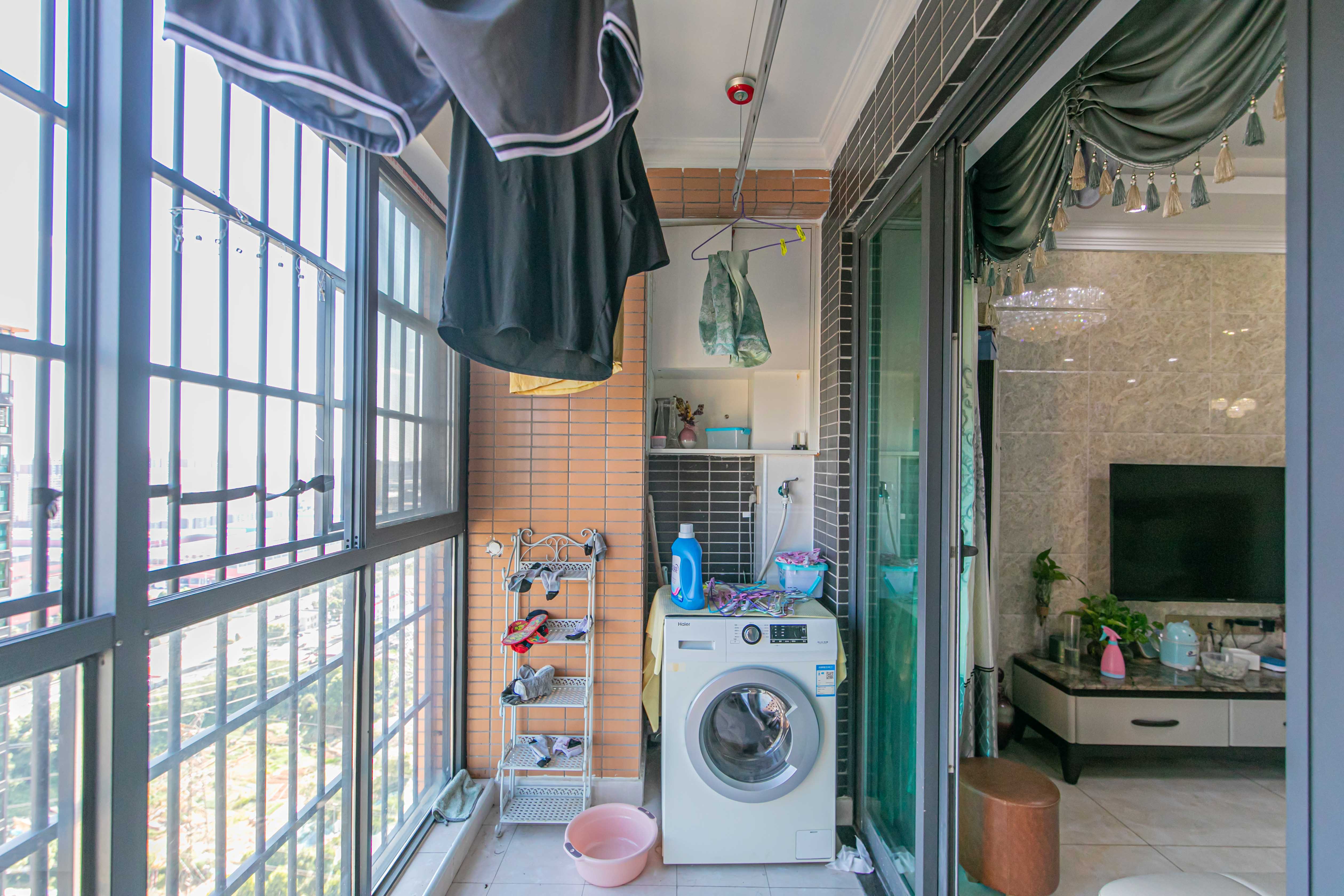 海伦春天  2室2厅1卫    66.0万阳台