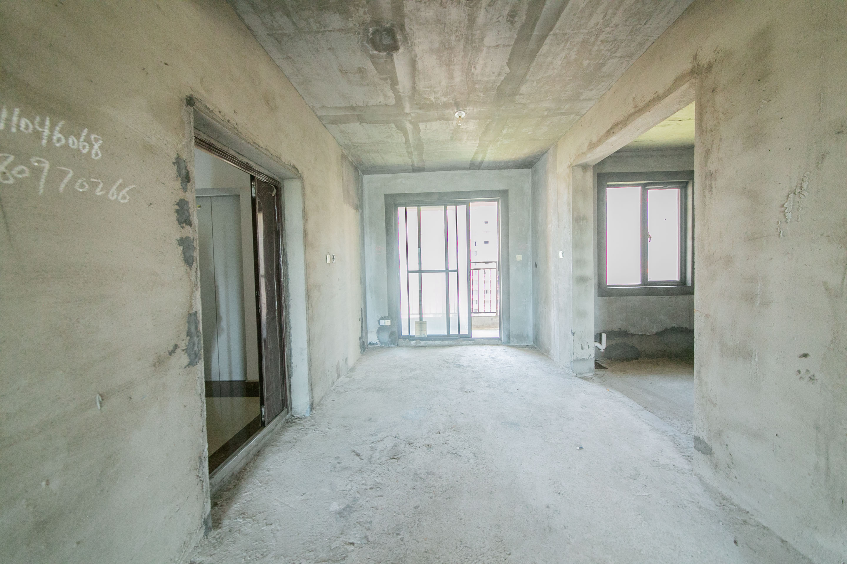 湘诚德峰小区B区  4室2厅2卫    139.0万 湘诚德峰小区B区  4室2厅2卫    139.0万其他