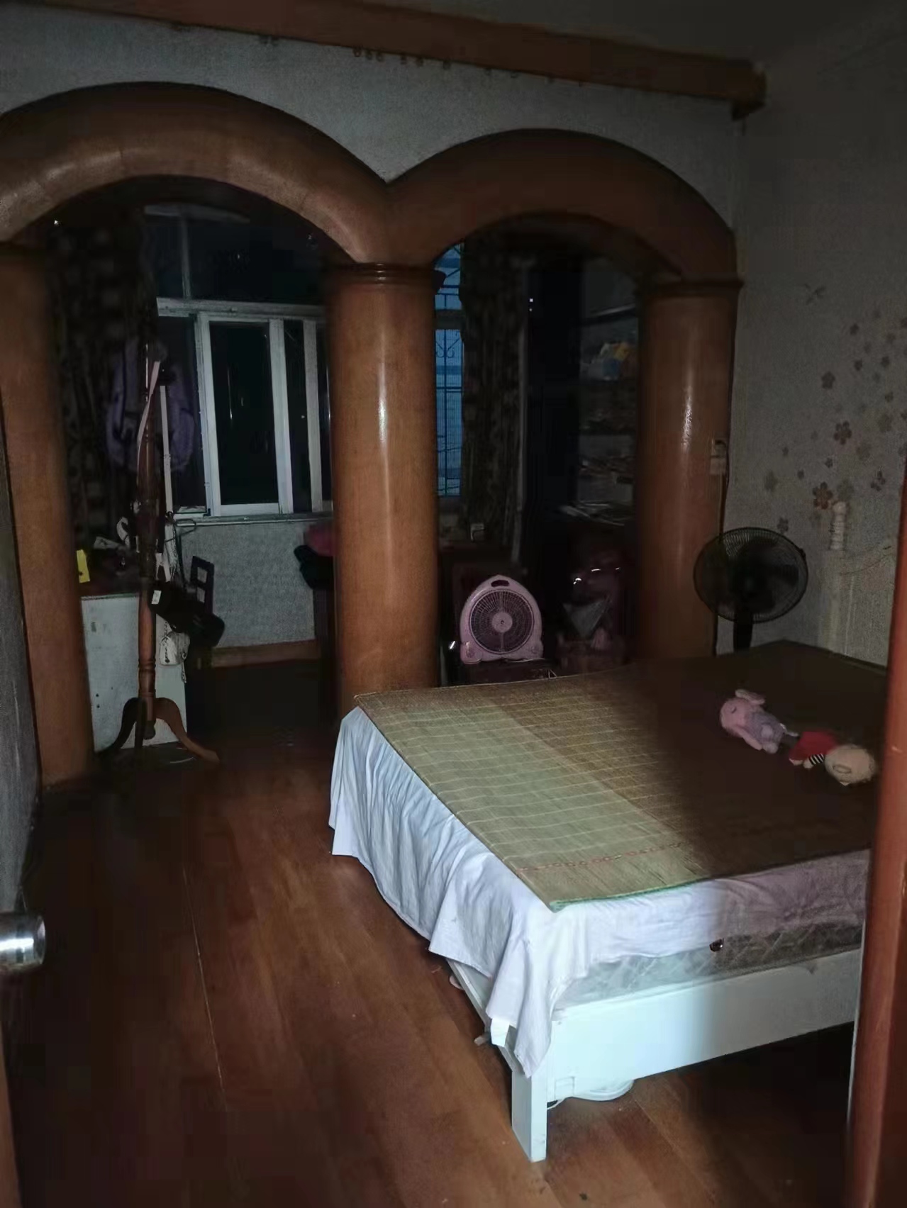 银馨家园(贺家土电厂生活区)  2室1厅1卫    26.8万 银馨家园(贺家土电厂生活区)  2室1厅1卫    26.8万室内图