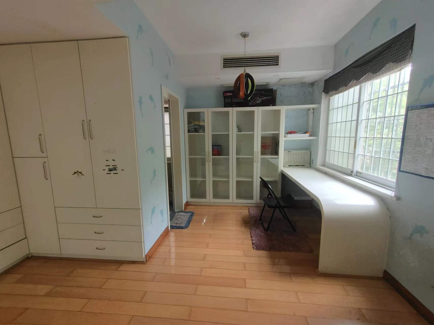 碧玉花园别墅 4室2厅3卫 136.0万 碧玉花园别墅 4室2厅3卫 136.0万室内图