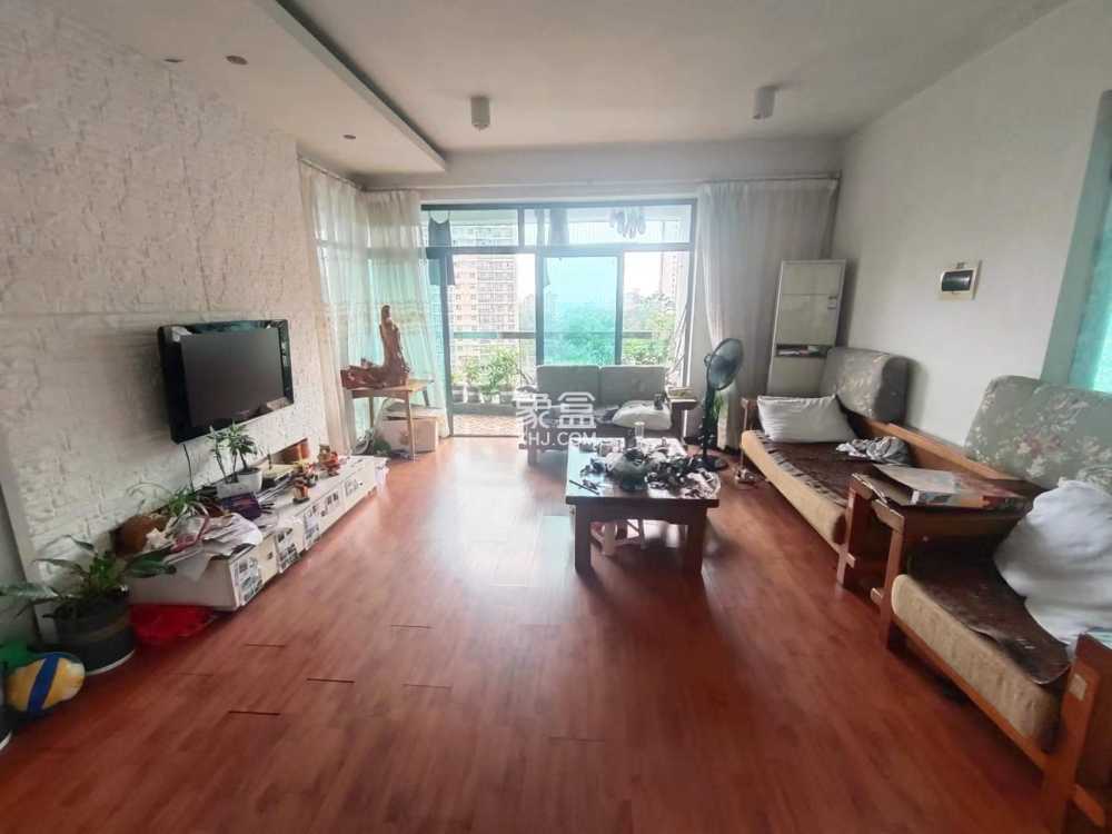 山水国际  3室2厅2卫   90.00万