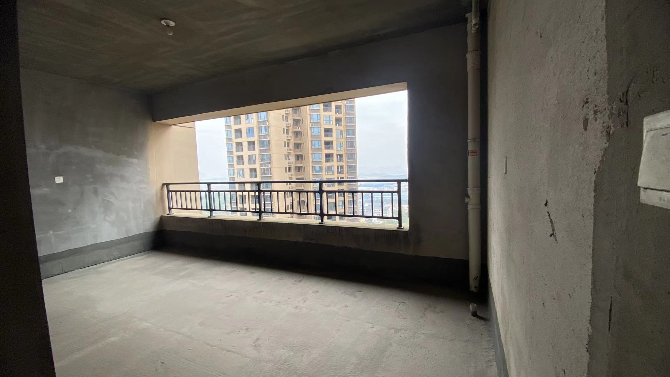 城市公园 3室2厅2卫 55.00万 城市公园 3室2厅2卫 55.00万室内图